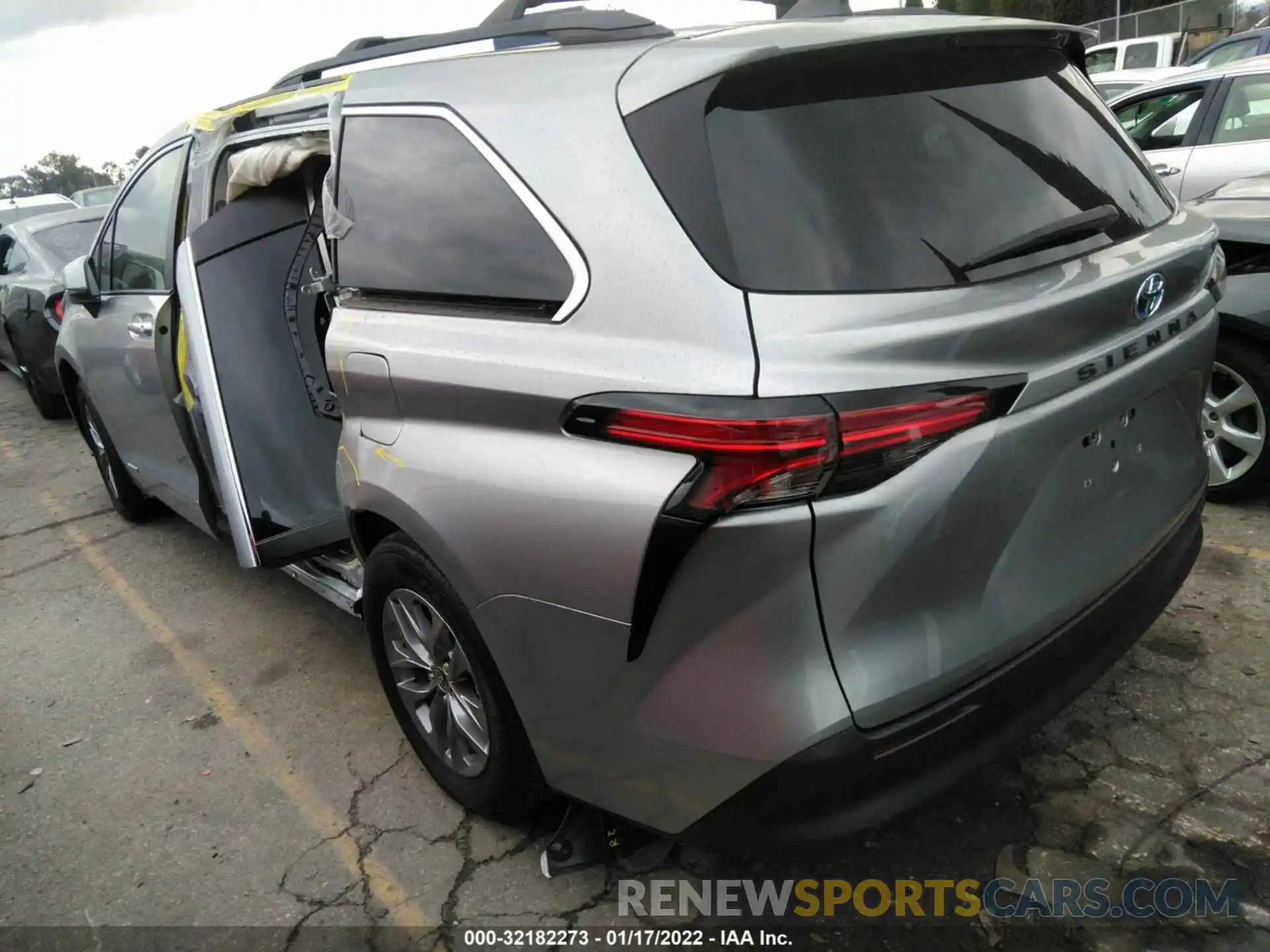 3 Photograph of a damaged car 5TDKRKEC1MS039180 TOYOTA SIENNA 2021