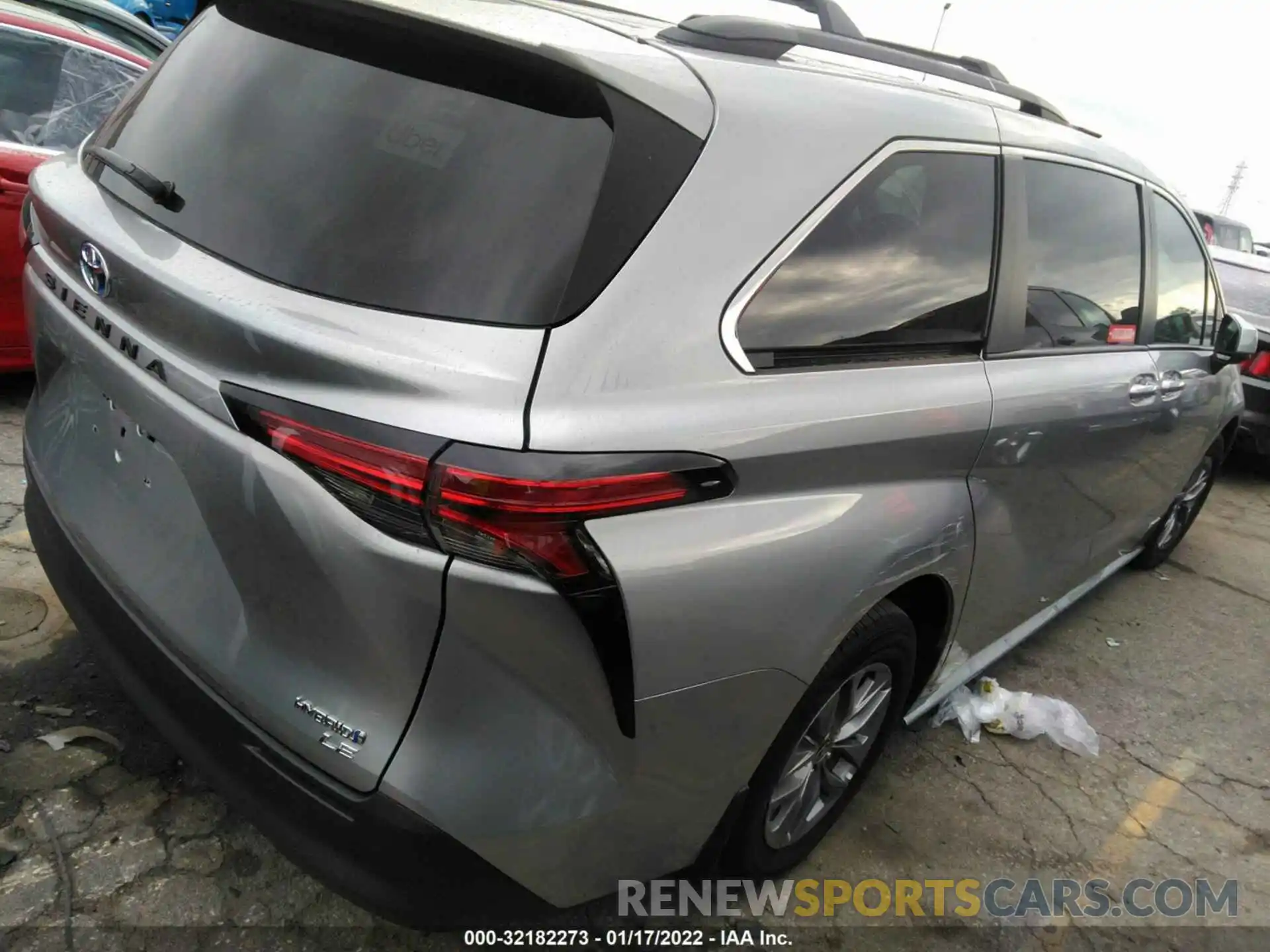 4 Photograph of a damaged car 5TDKRKEC1MS039180 TOYOTA SIENNA 2021