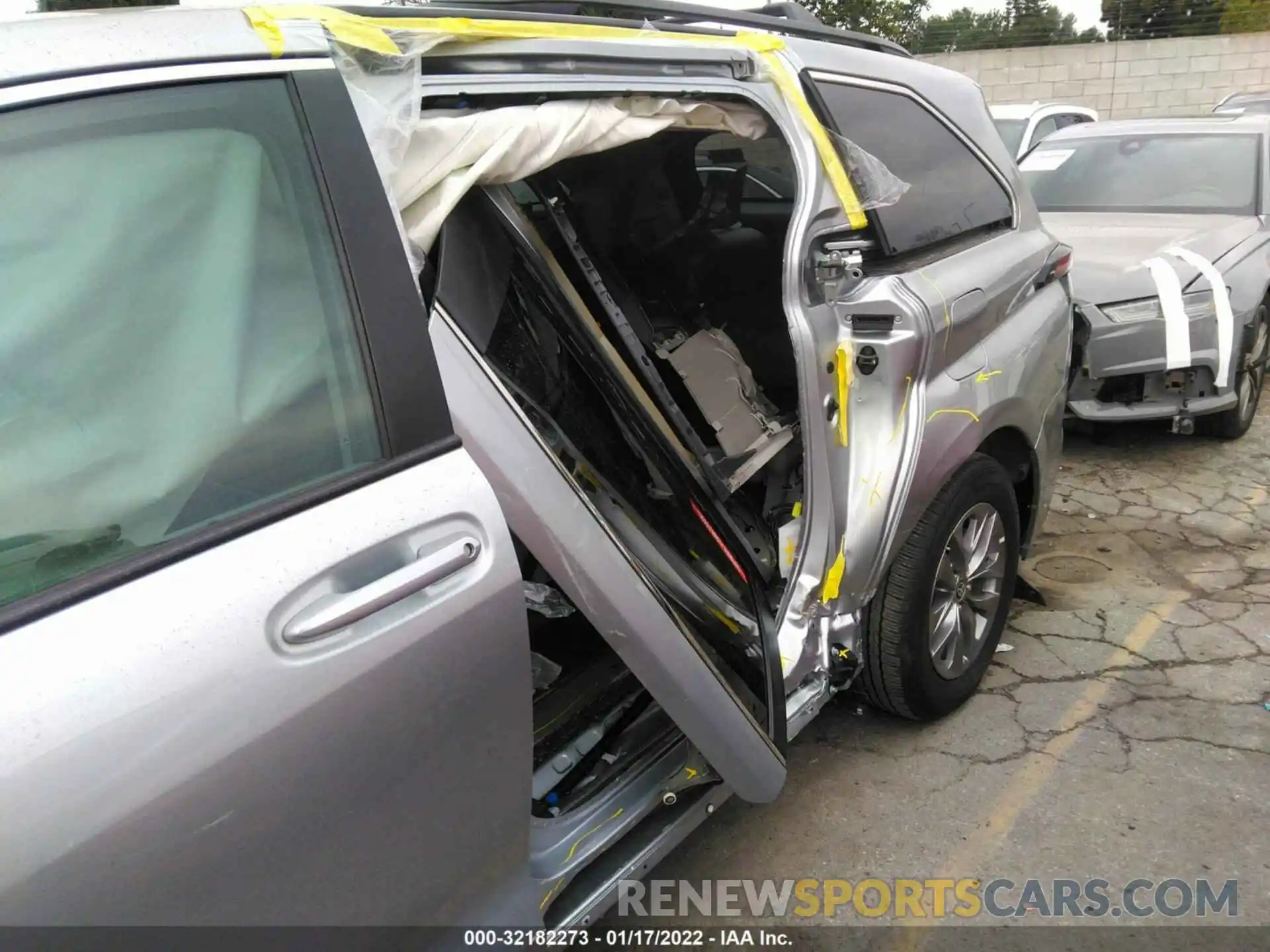 6 Photograph of a damaged car 5TDKRKEC1MS039180 TOYOTA SIENNA 2021