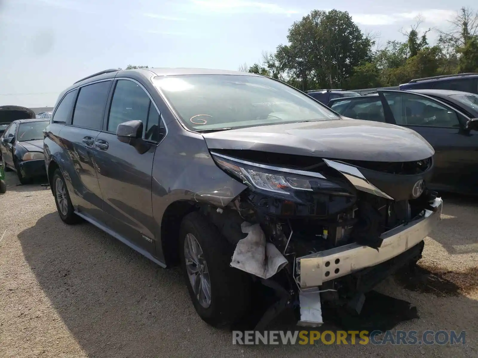 1 Photograph of a damaged car 5TDKRKEC1MS041270 TOYOTA SIENNA 2021