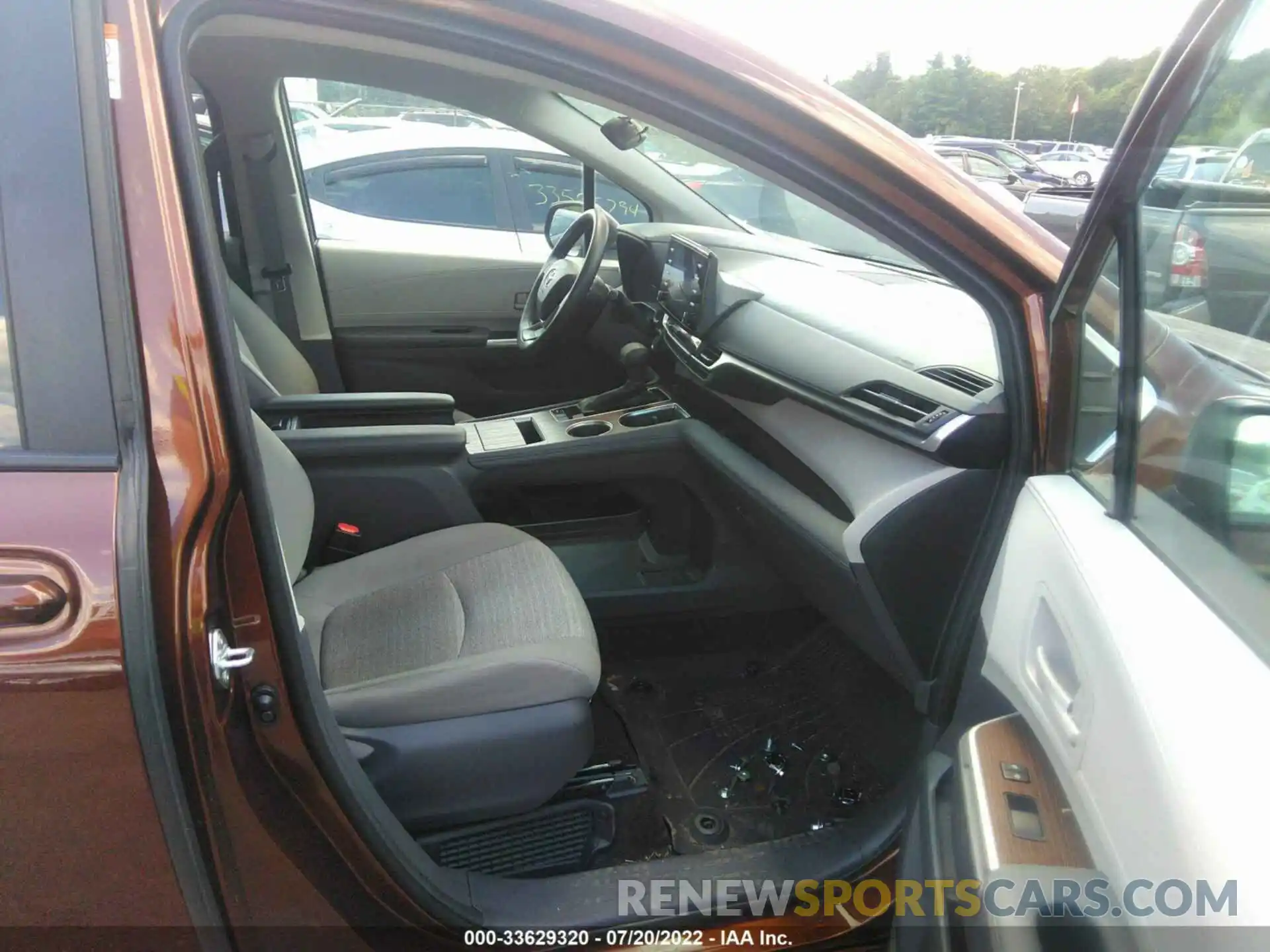 5 Photograph of a damaged car 5TDKRKEC1MS062555 TOYOTA SIENNA 2021