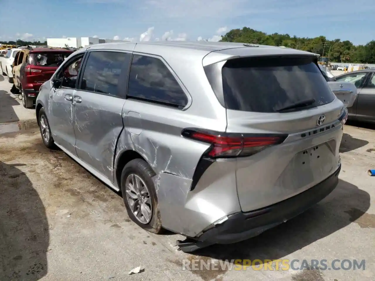 3 Photograph of a damaged car 5TDKRKEC1MS063463 TOYOTA SIENNA 2021