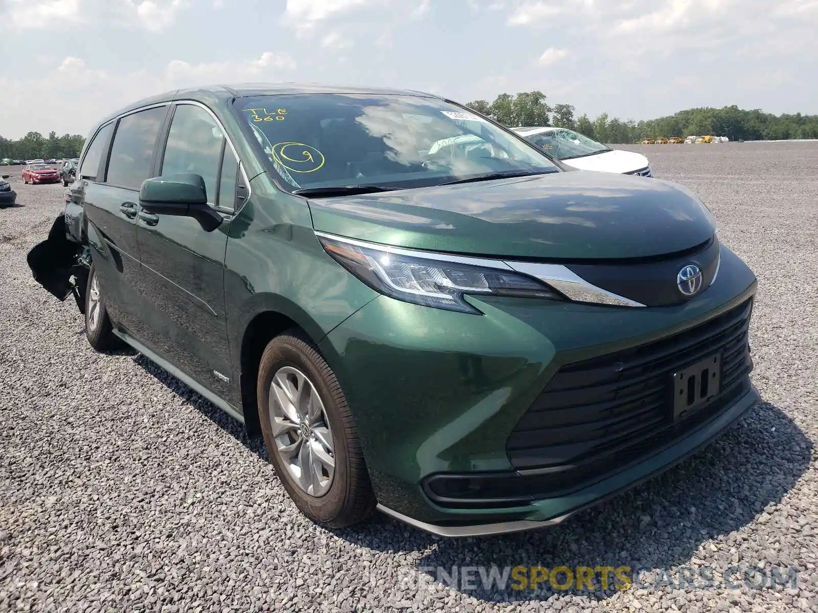 1 Photograph of a damaged car 5TDKRKEC2MS006964 TOYOTA SIENNA 2021