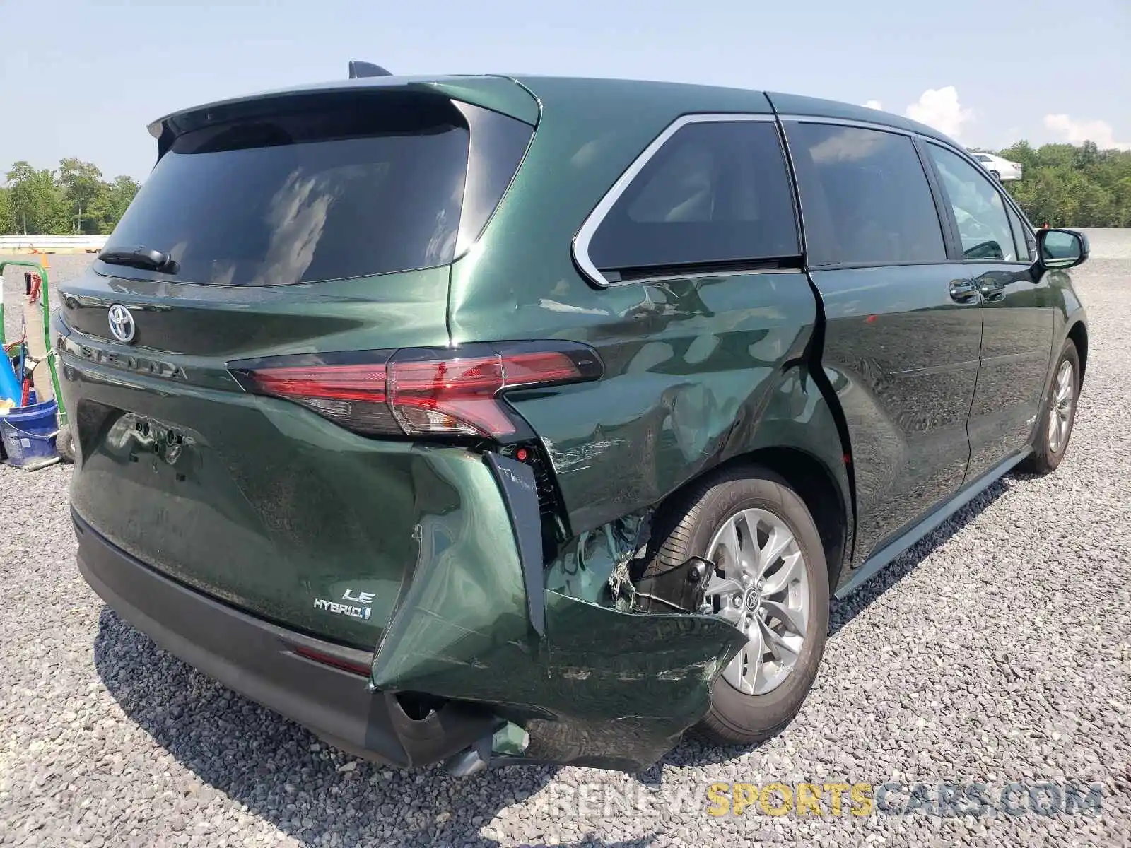 4 Photograph of a damaged car 5TDKRKEC2MS006964 TOYOTA SIENNA 2021