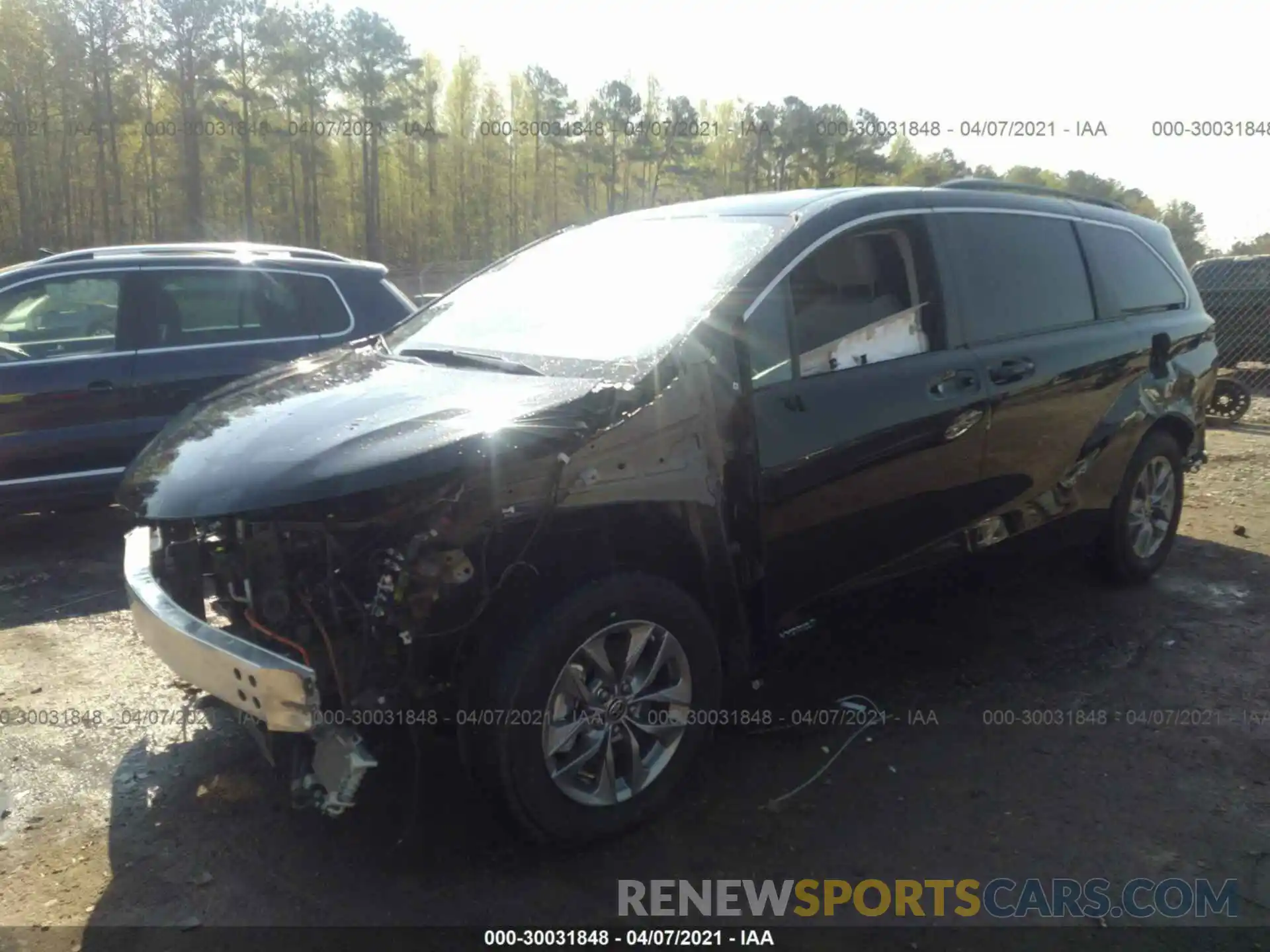 2 Photograph of a damaged car 5TDKRKEC2MS009587 TOYOTA SIENNA 2021