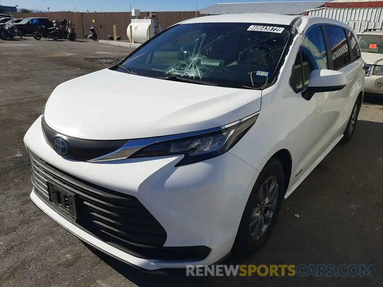 2 Photograph of a damaged car 5TDKRKEC2MS014840 TOYOTA SIENNA 2021