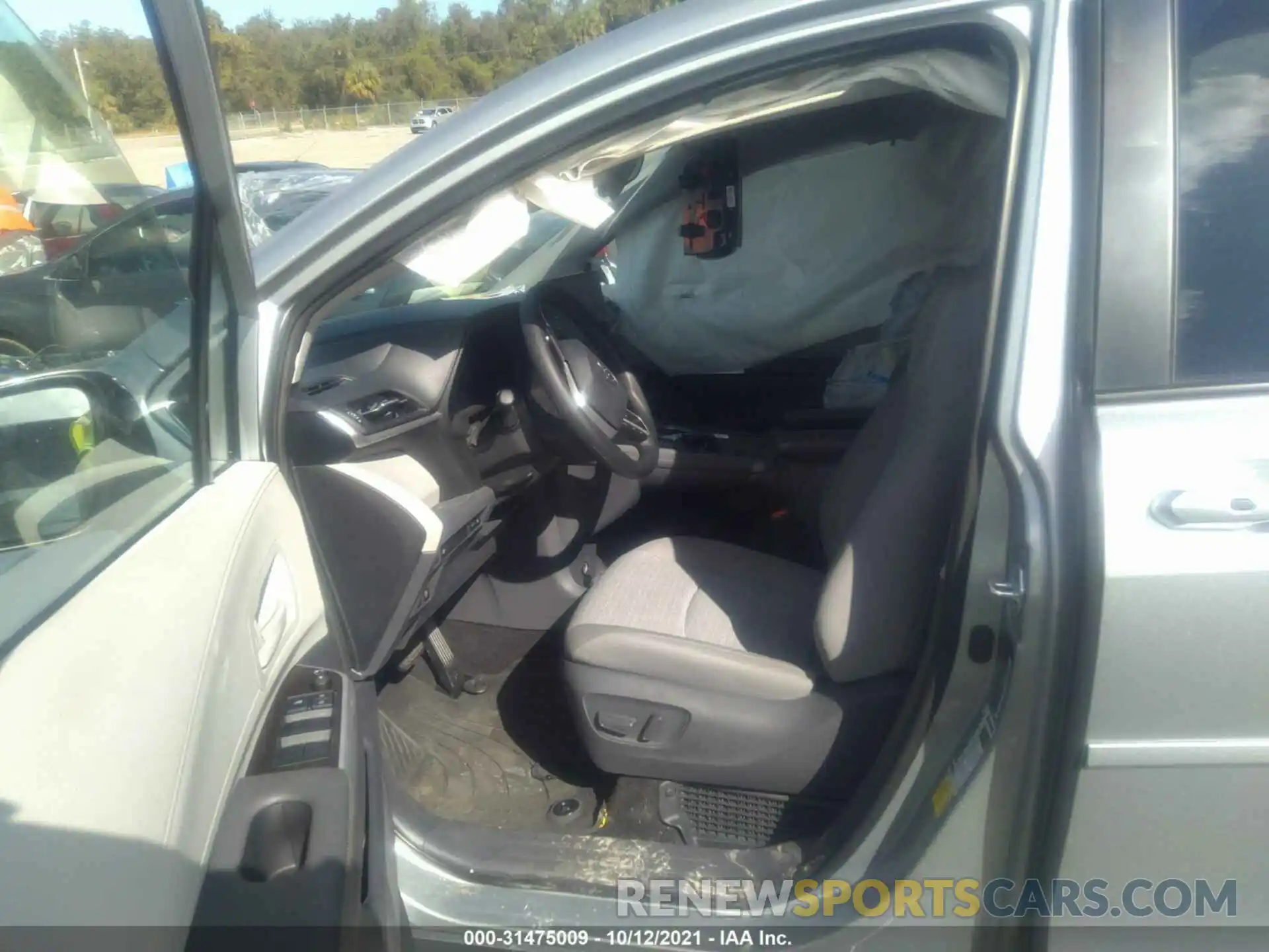 5 Photograph of a damaged car 5TDKRKEC2MS021335 TOYOTA SIENNA 2021