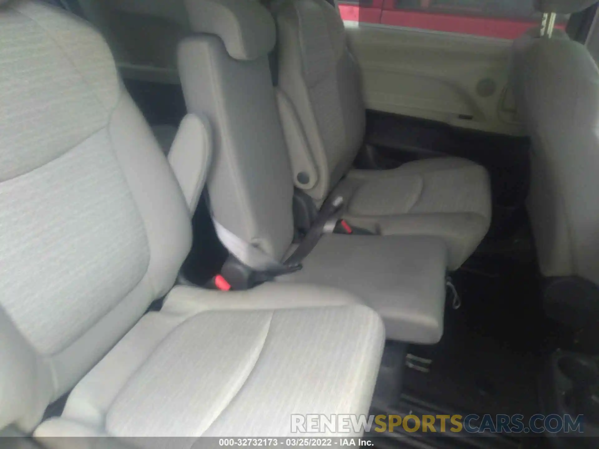 8 Фотография поврежденного автомобиля 5TDKRKEC2MS027944 TOYOTA SIENNA 2021