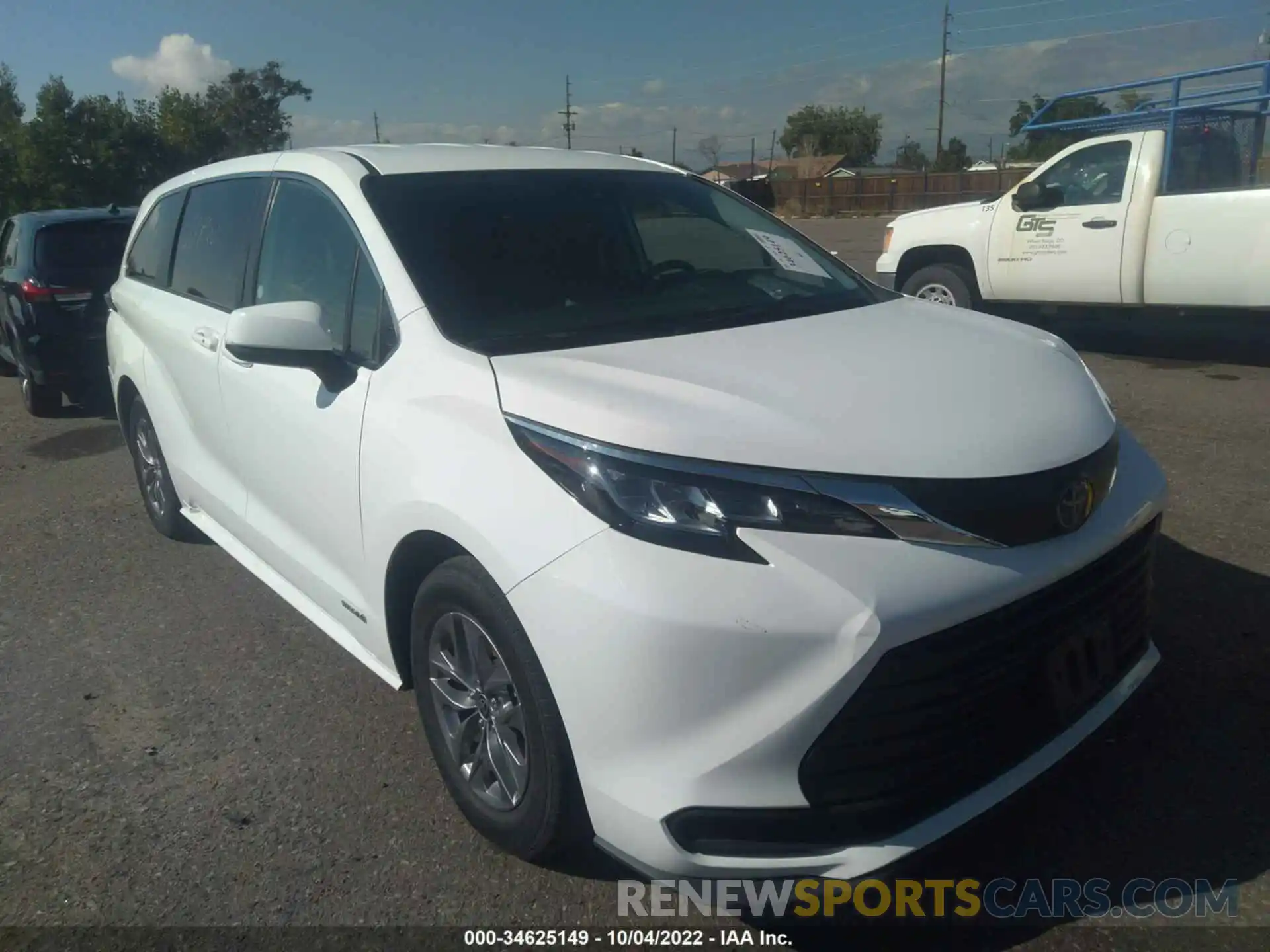 1 Photograph of a damaged car 5TDKRKEC2MS035929 TOYOTA SIENNA 2021