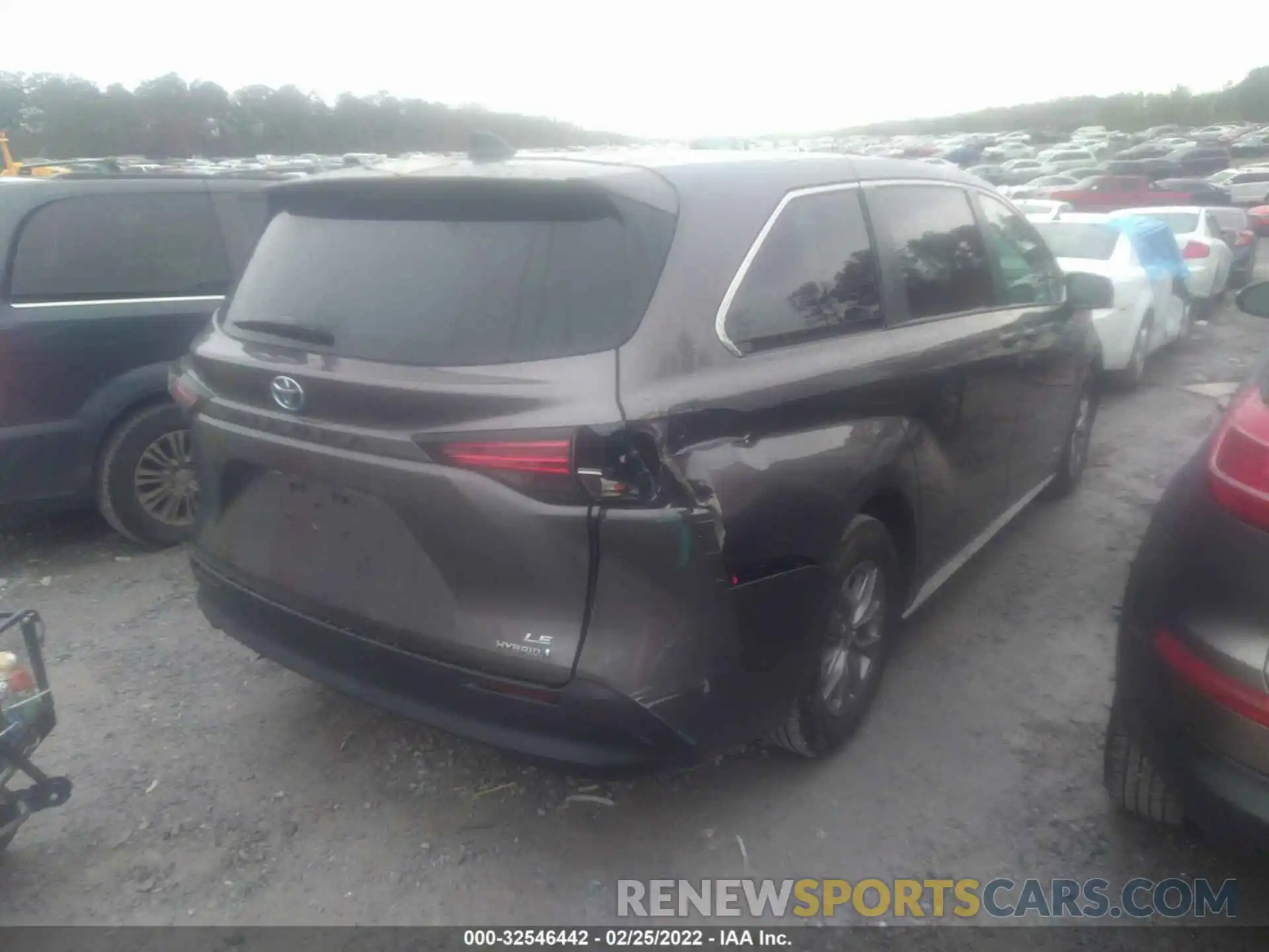 4 Фотография поврежденного автомобиля 5TDKRKEC2MS036384 TOYOTA SIENNA 2021