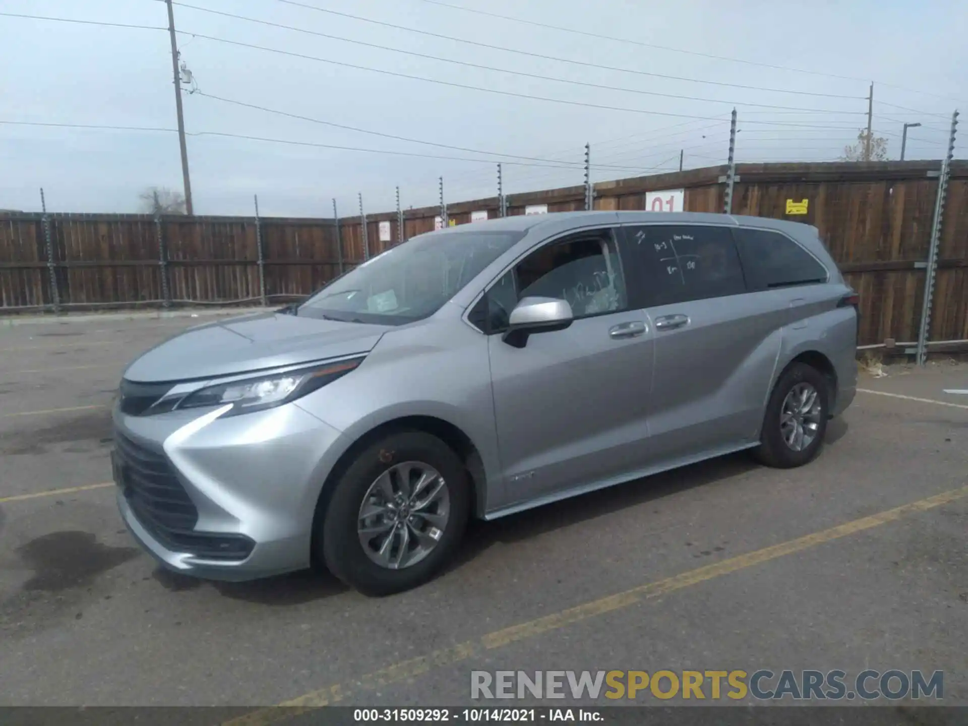 2 Photograph of a damaged car 5TDKRKEC2MS044324 TOYOTA SIENNA 2021