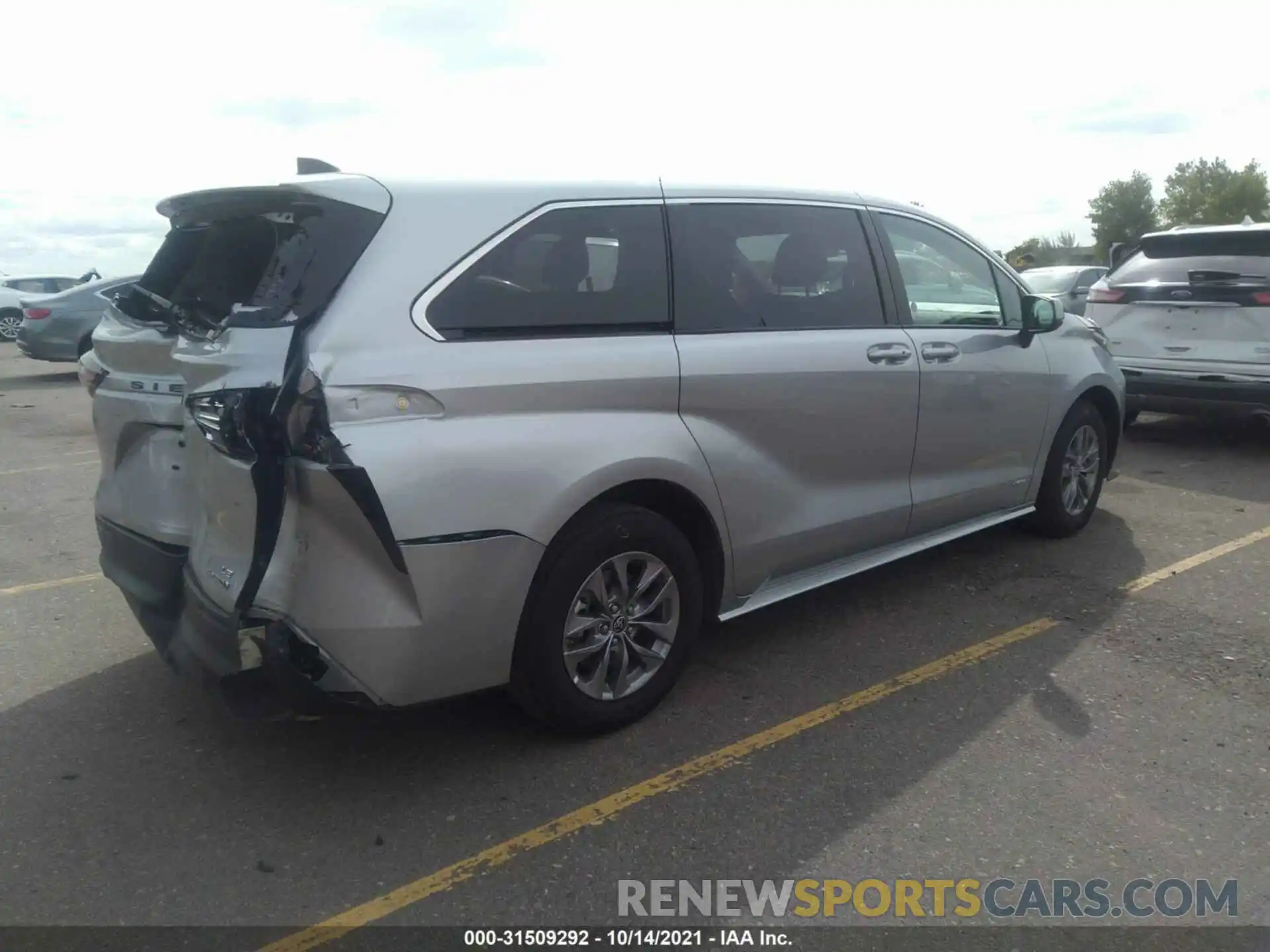 4 Фотография поврежденного автомобиля 5TDKRKEC2MS044324 TOYOTA SIENNA 2021