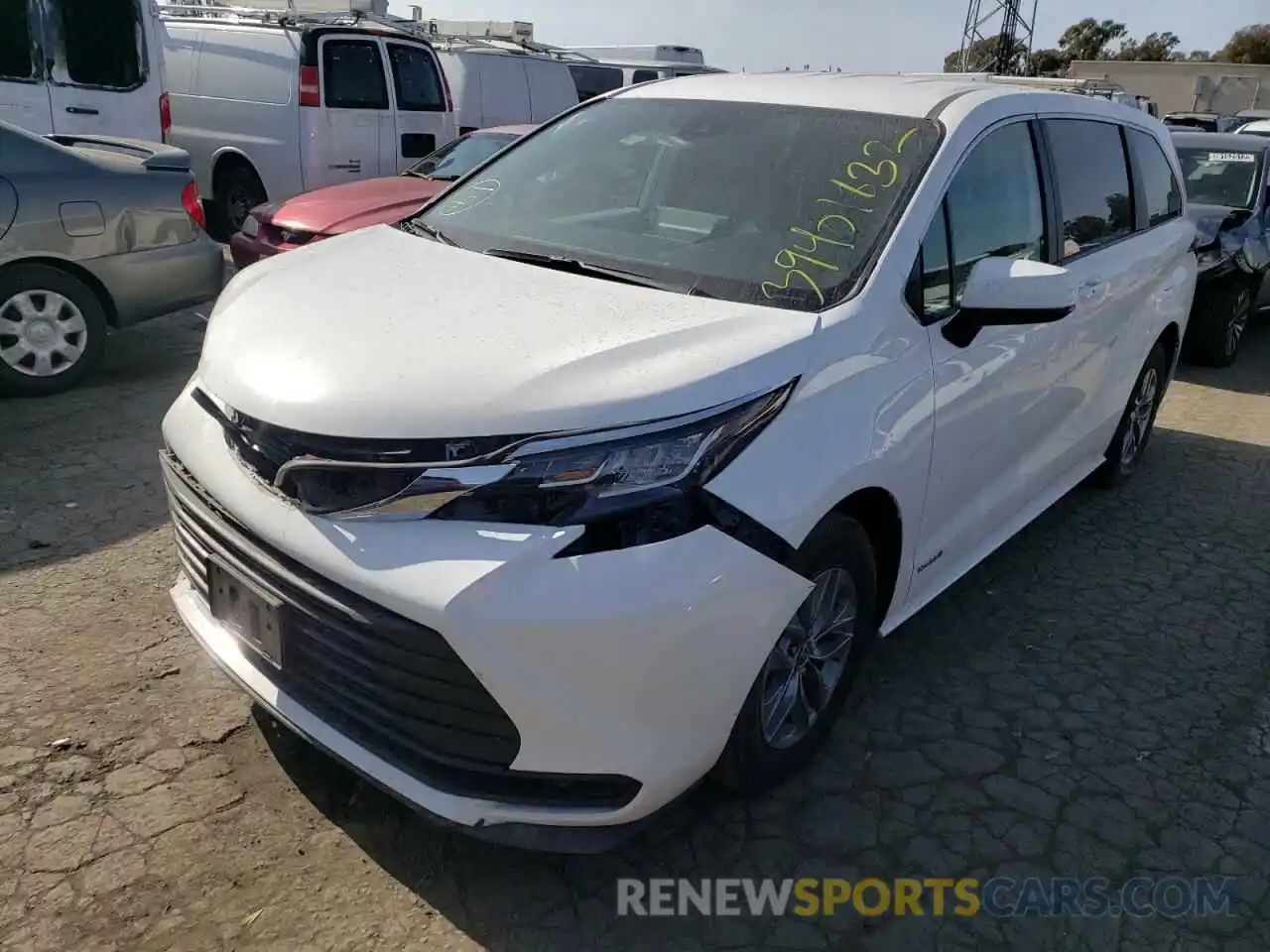 2 Photograph of a damaged car 5TDKRKEC2MS065190 TOYOTA SIENNA 2021