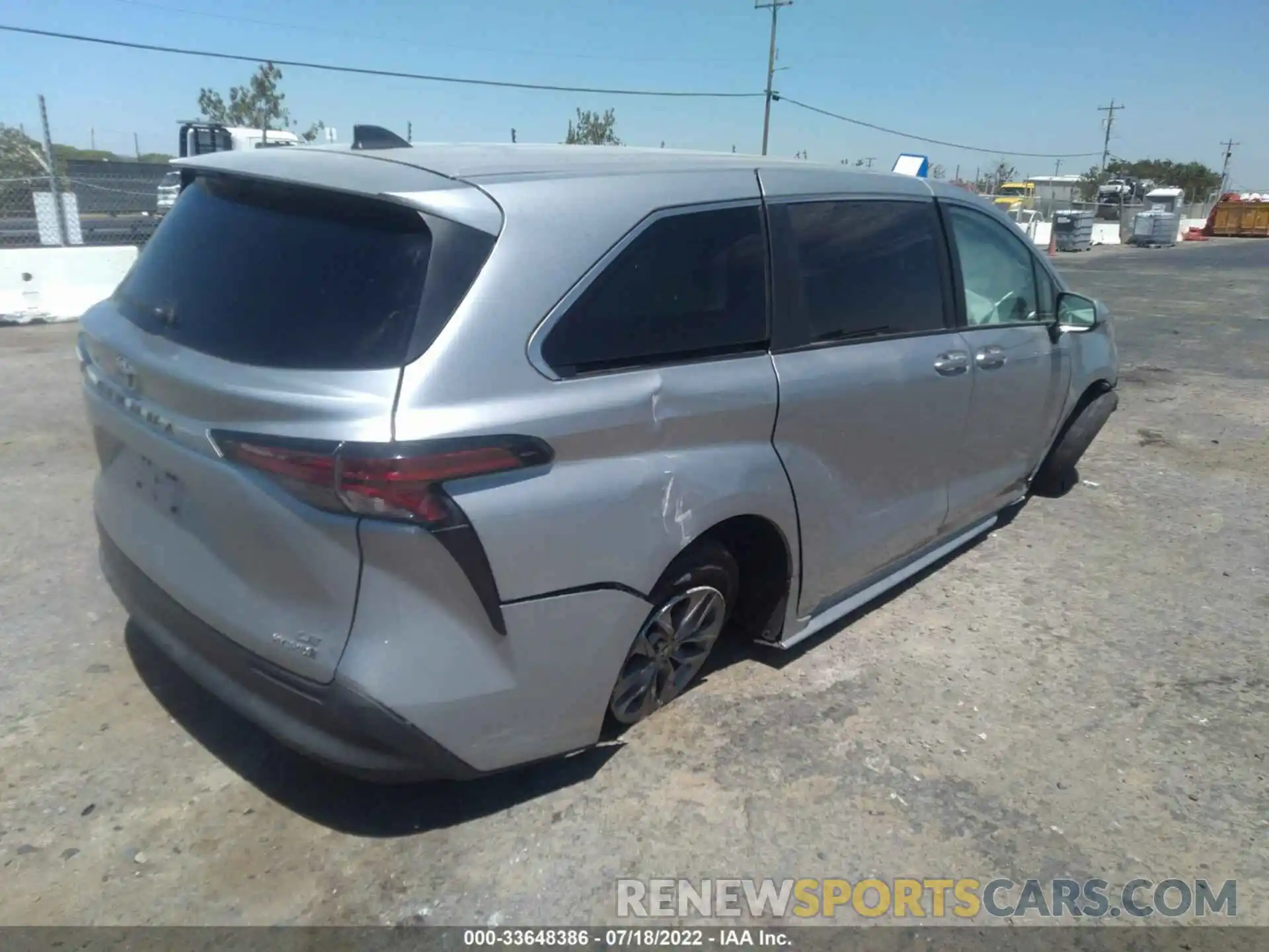 4 Фотография поврежденного автомобиля 5TDKRKEC3MS011039 TOYOTA SIENNA 2021