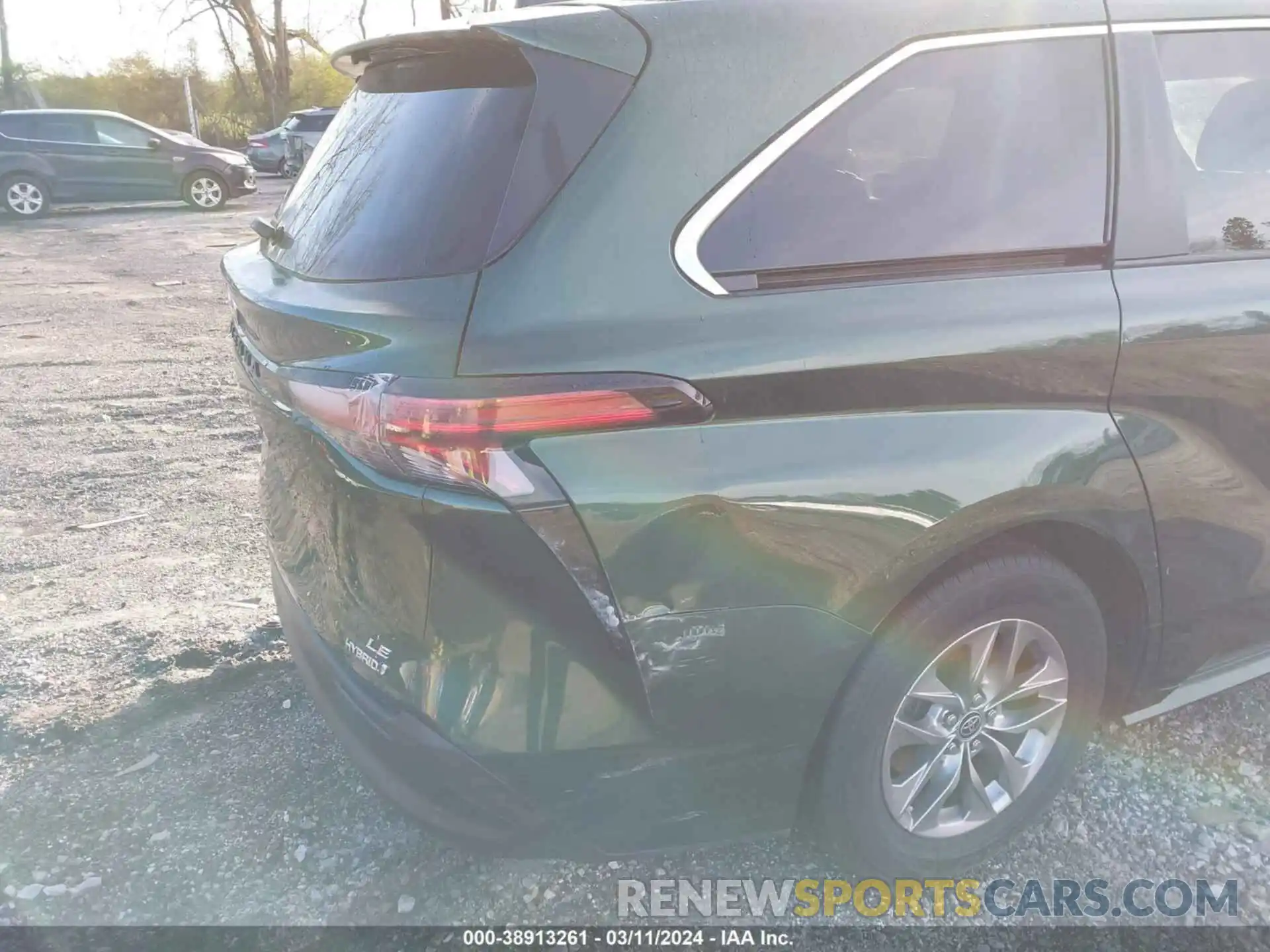 6 Photograph of a damaged car 5TDKRKEC3MS013809 TOYOTA SIENNA 2021