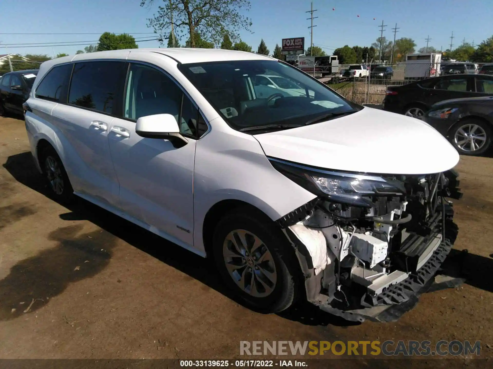 1 Photograph of a damaged car 5TDKRKEC3MS016256 TOYOTA SIENNA 2021