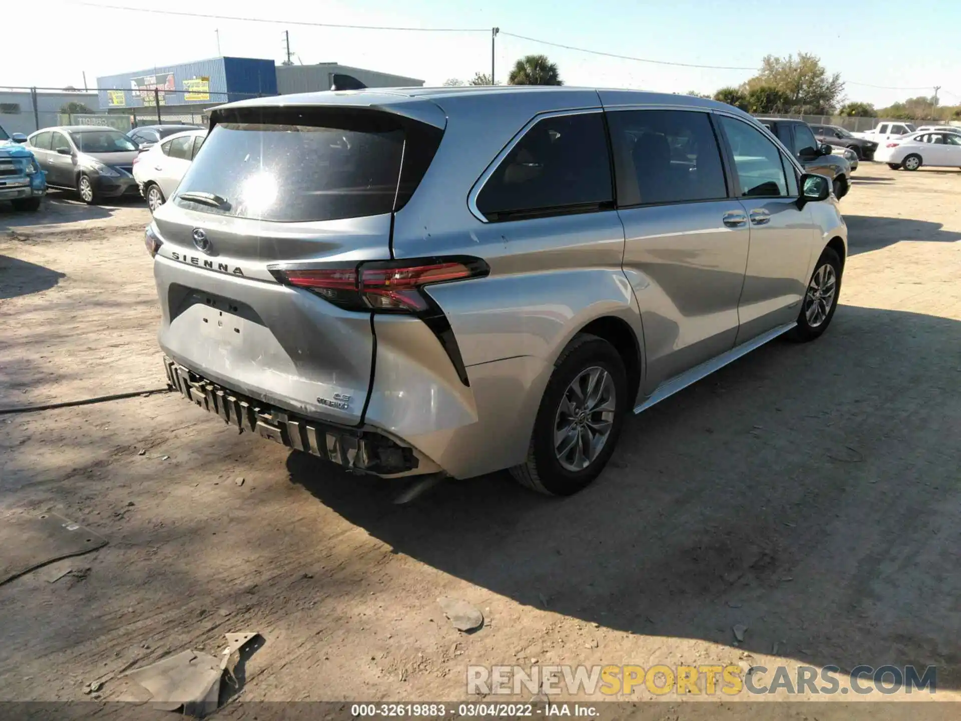 4 Фотография поврежденного автомобиля 5TDKRKEC3MS017438 TOYOTA SIENNA 2021