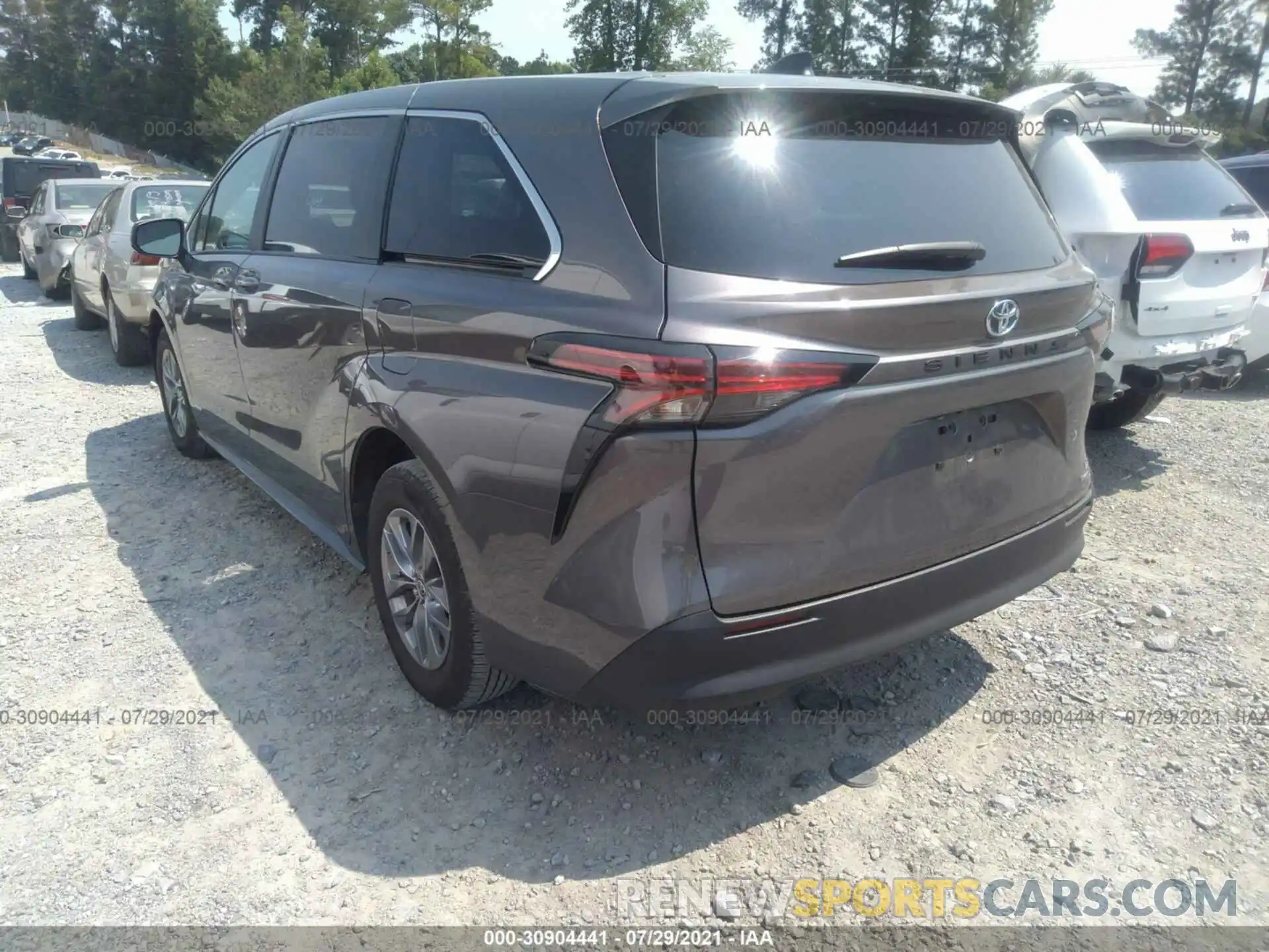 3 Фотография поврежденного автомобиля 5TDKRKEC3MS029265 TOYOTA SIENNA 2021