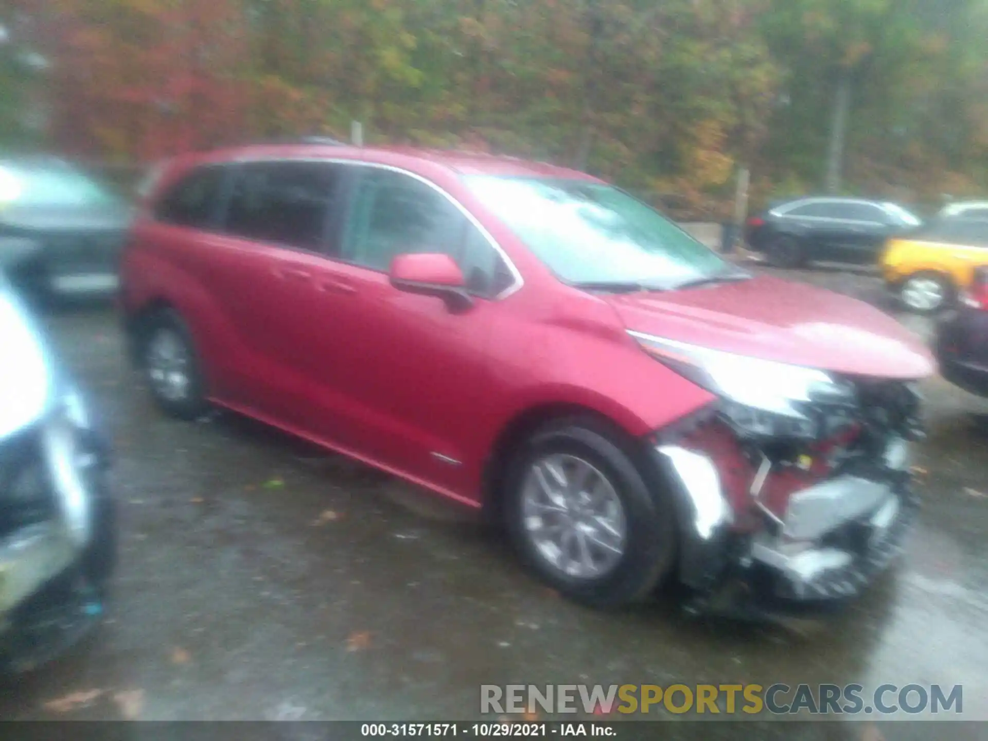 1 Photograph of a damaged car 5TDKRKEC3MS029718 TOYOTA SIENNA 2021