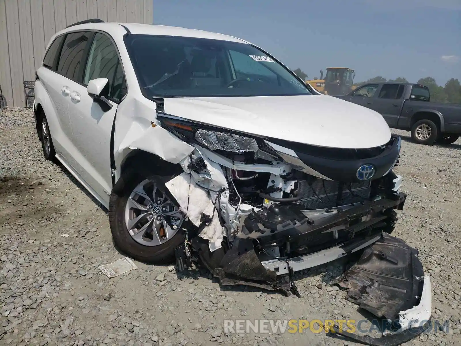 1 Photograph of a damaged car 5TDKRKEC3MS031615 TOYOTA SIENNA 2021