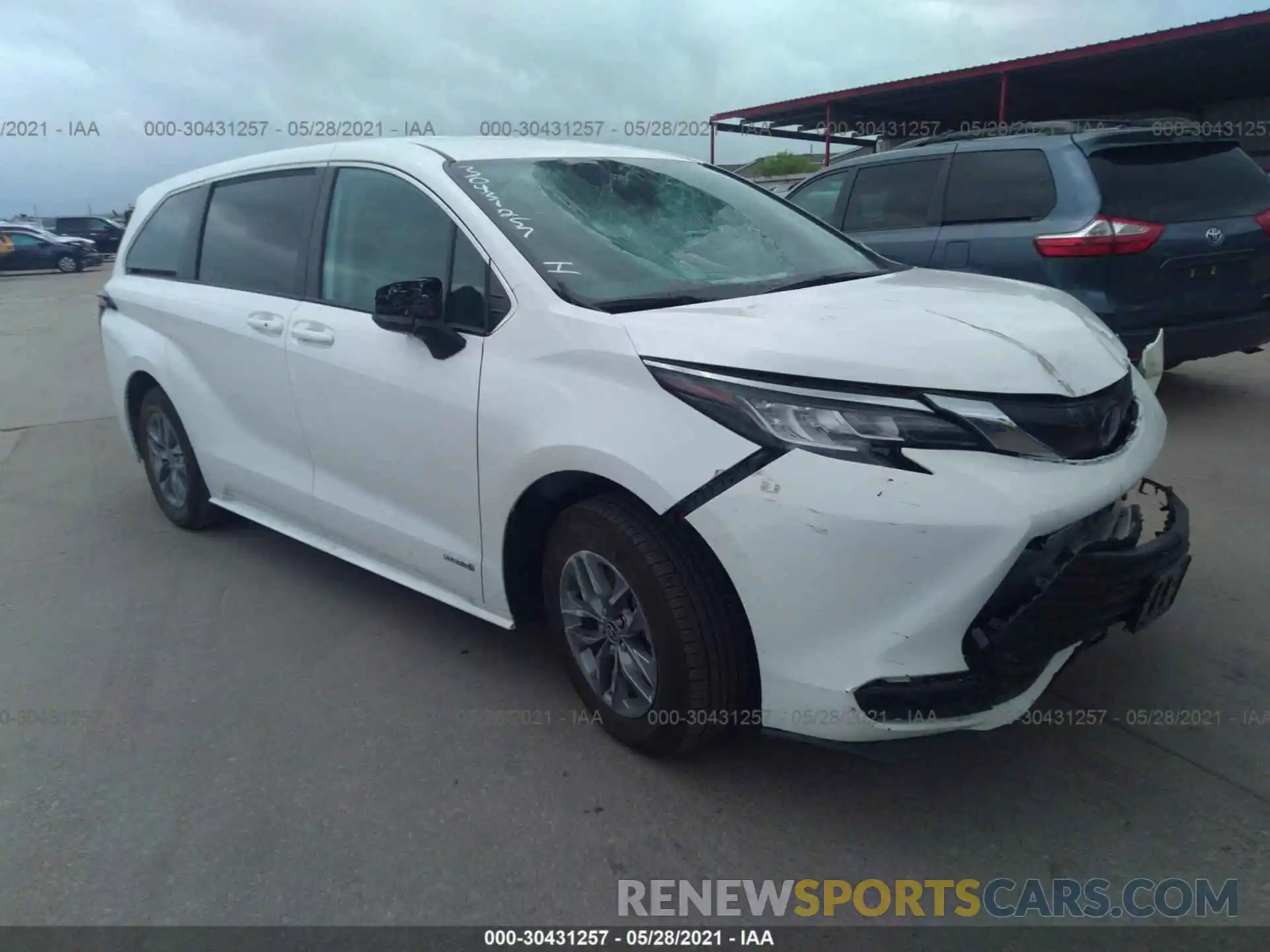 1 Photograph of a damaged car 5TDKRKEC3MS035874 TOYOTA SIENNA 2021