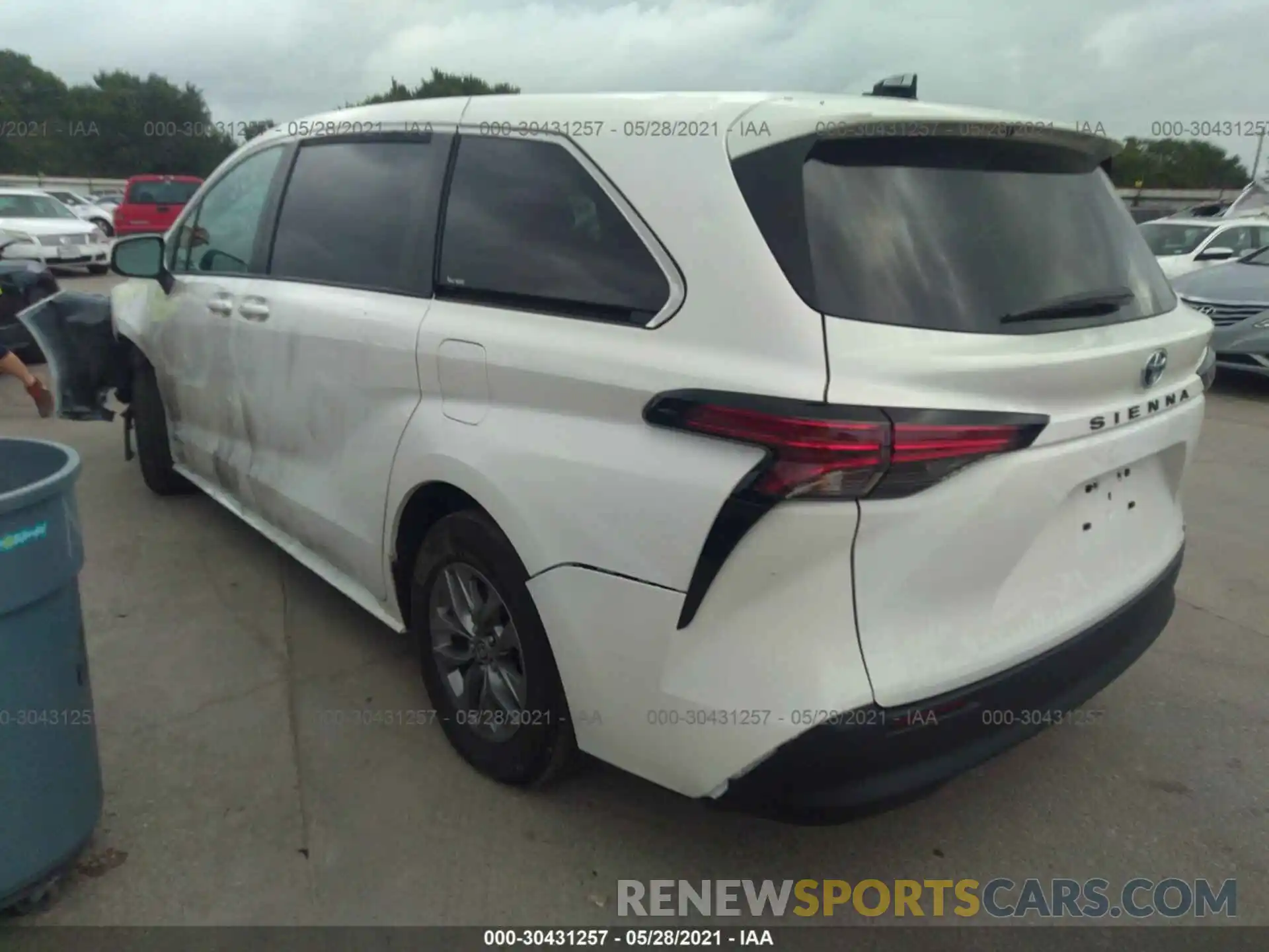 3 Photograph of a damaged car 5TDKRKEC3MS035874 TOYOTA SIENNA 2021