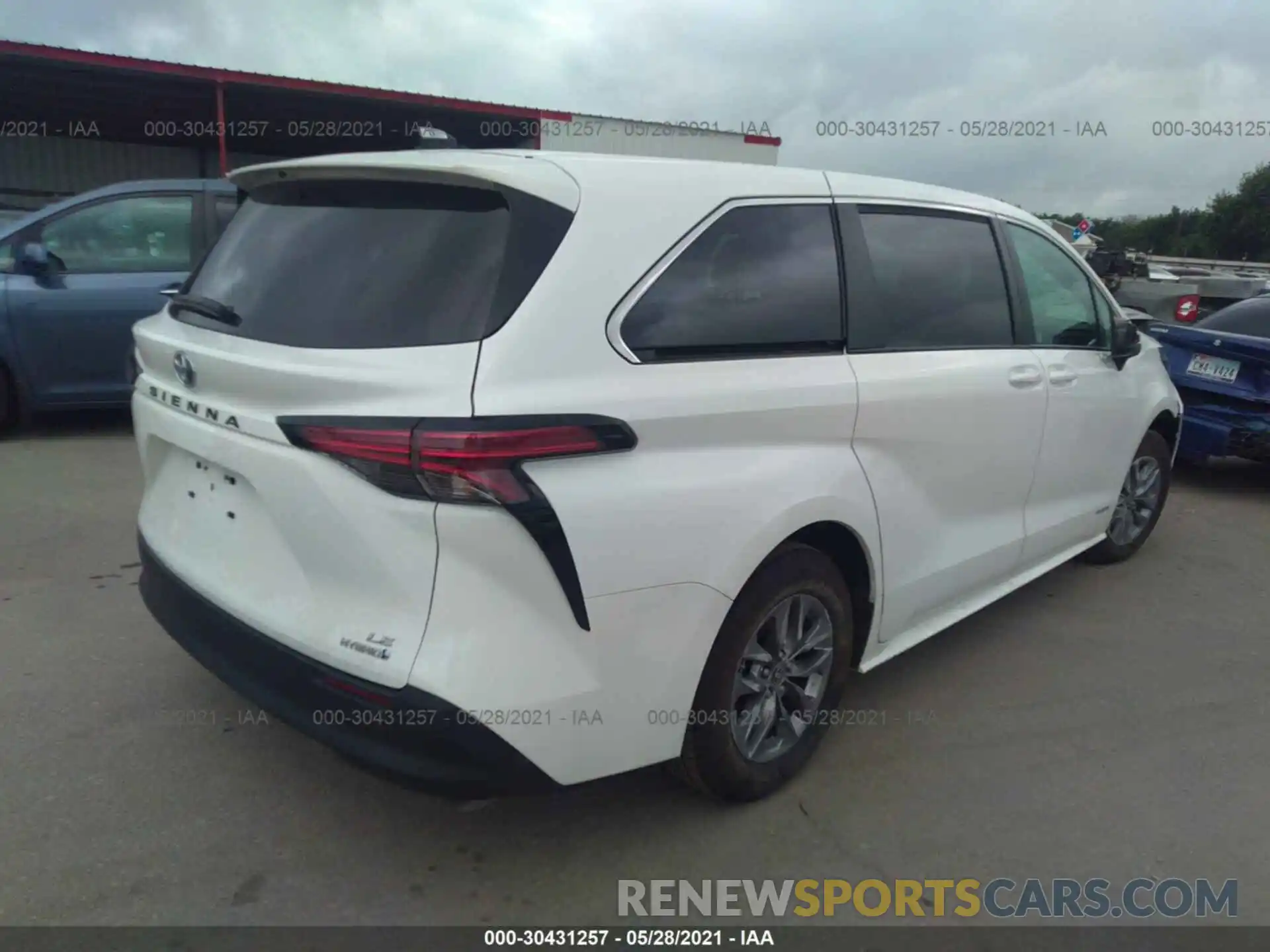 4 Фотография поврежденного автомобиля 5TDKRKEC3MS035874 TOYOTA SIENNA 2021