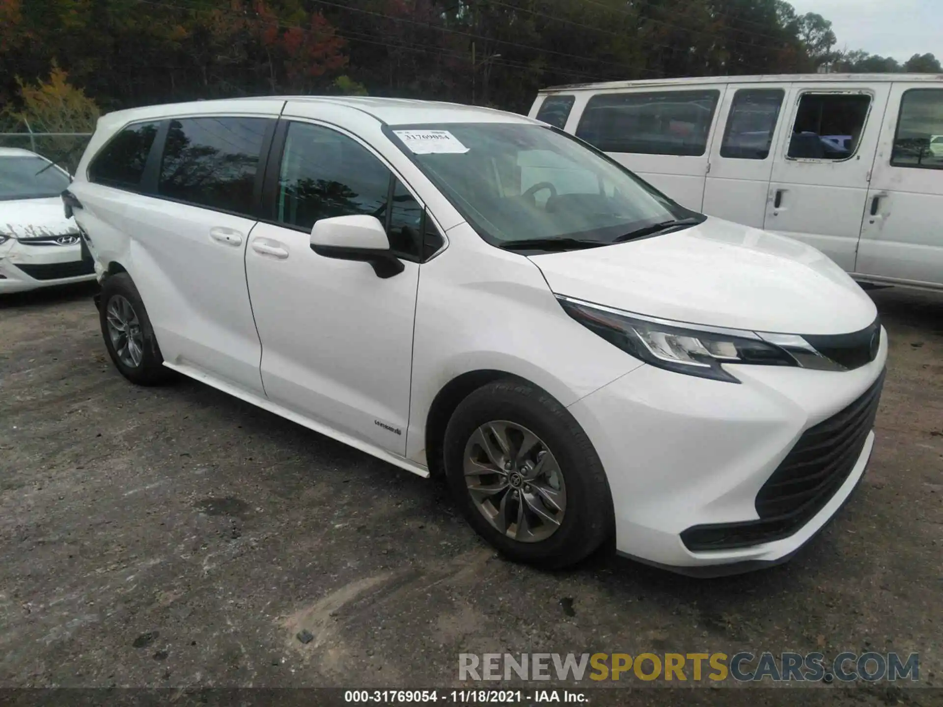 1 Photograph of a damaged car 5TDKRKEC3MS039858 TOYOTA SIENNA 2021