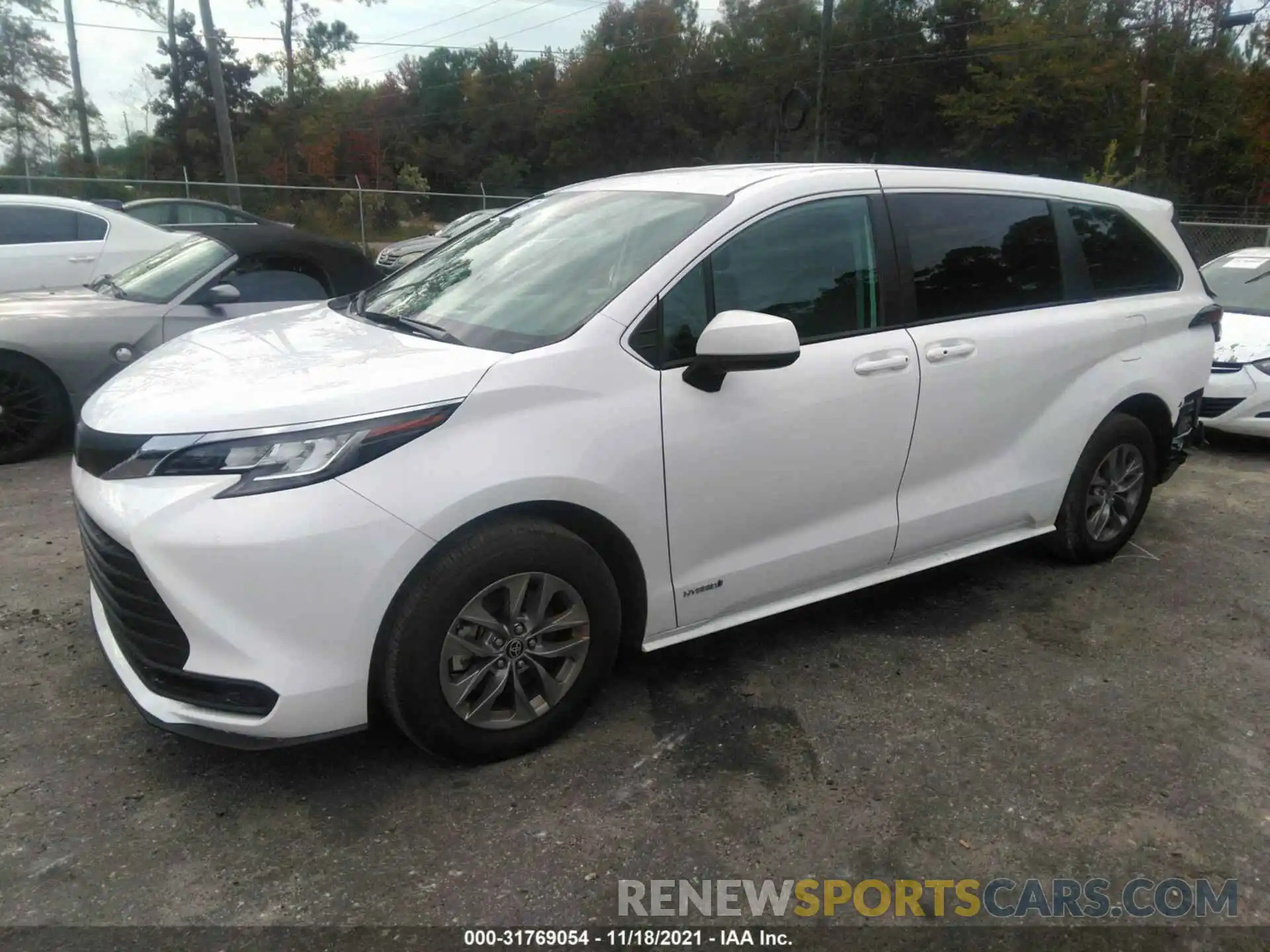 2 Photograph of a damaged car 5TDKRKEC3MS039858 TOYOTA SIENNA 2021