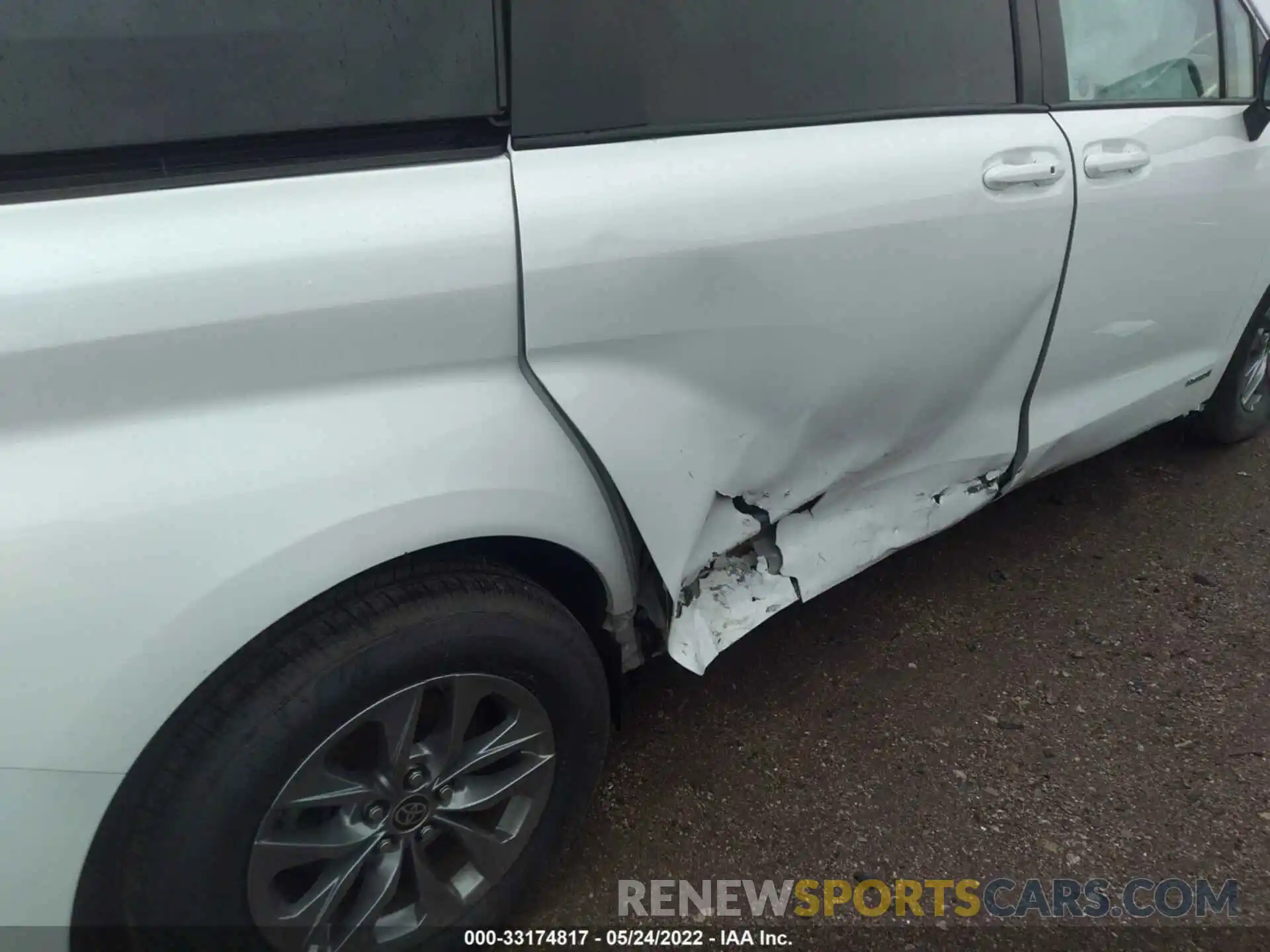 6 Photograph of a damaged car 5TDKRKEC3MS042064 TOYOTA SIENNA 2021