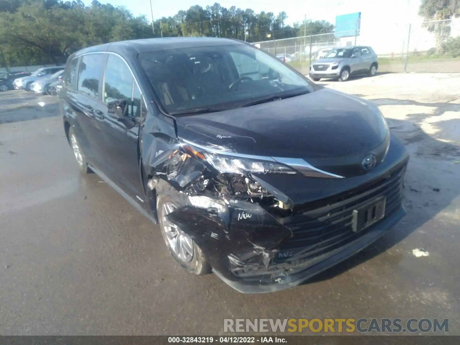 6 Фотография поврежденного автомобиля 5TDKRKEC3MS044249 TOYOTA SIENNA 2021