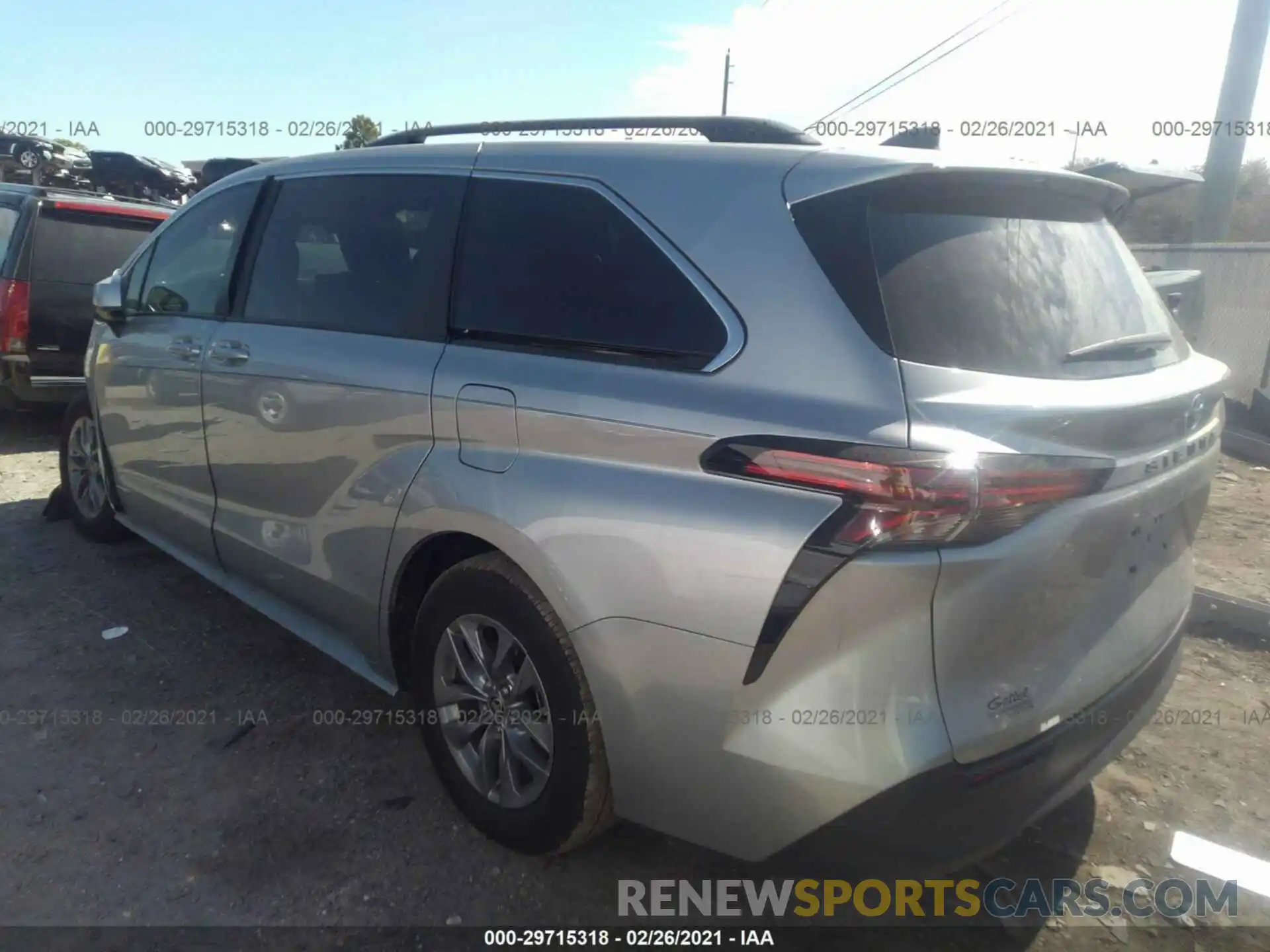 3 Фотография поврежденного автомобиля 5TDKRKEC4MS003418 TOYOTA SIENNA 2021