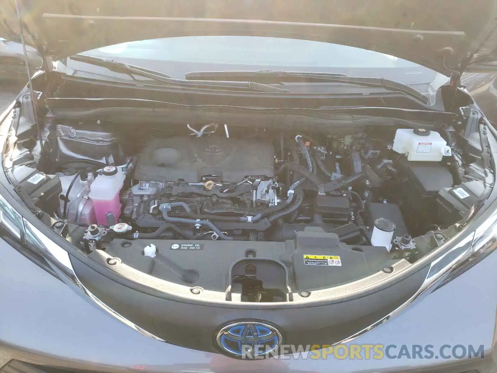 7 Photograph of a damaged car 5TDKRKEC4MS017836 TOYOTA SIENNA 2021