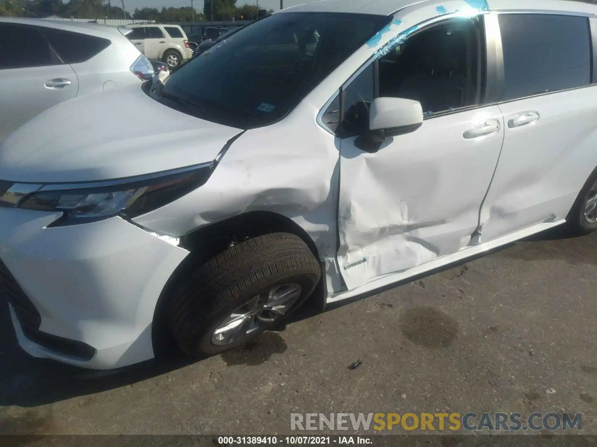 6 Photograph of a damaged car 5TDKRKEC4MS033339 TOYOTA SIENNA 2021