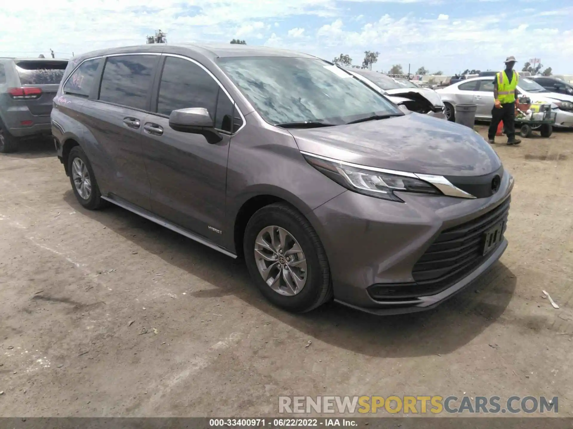 1 Photograph of a damaged car 5TDKRKEC4MS035513 TOYOTA SIENNA 2021