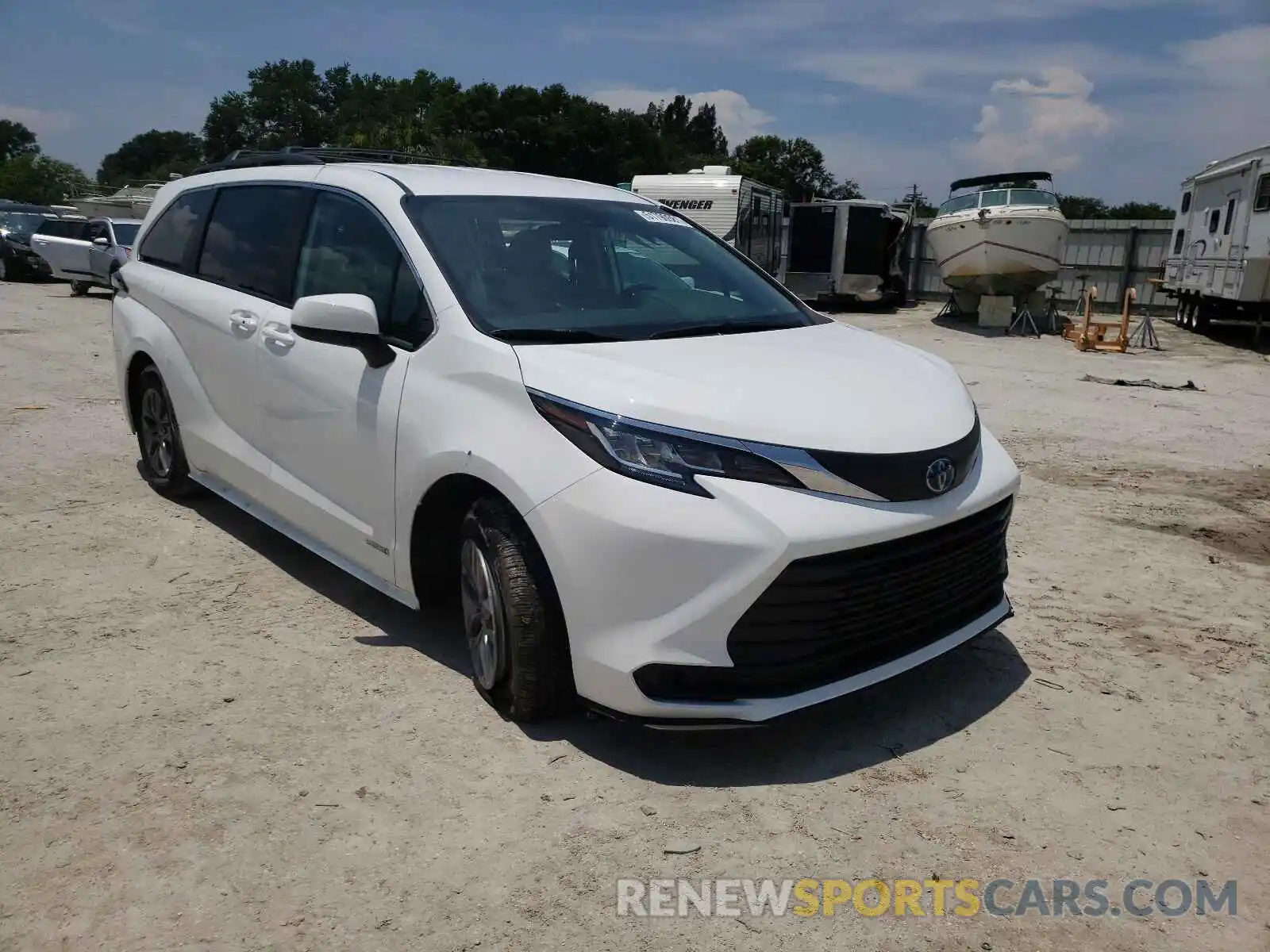 1 Photograph of a damaged car 5TDKRKEC4MS036032 TOYOTA SIENNA 2021