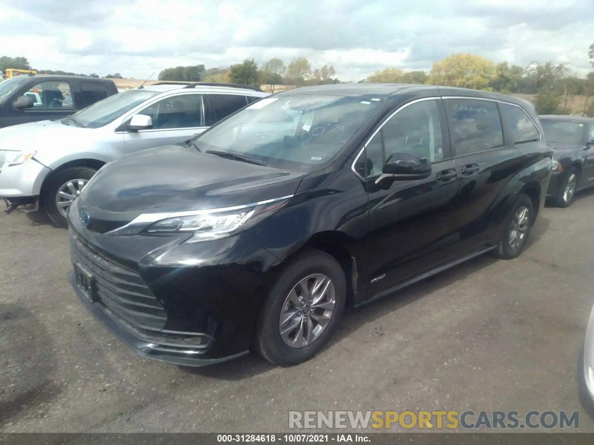 2 Фотография поврежденного автомобиля 5TDKRKEC4MS048214 TOYOTA SIENNA 2021