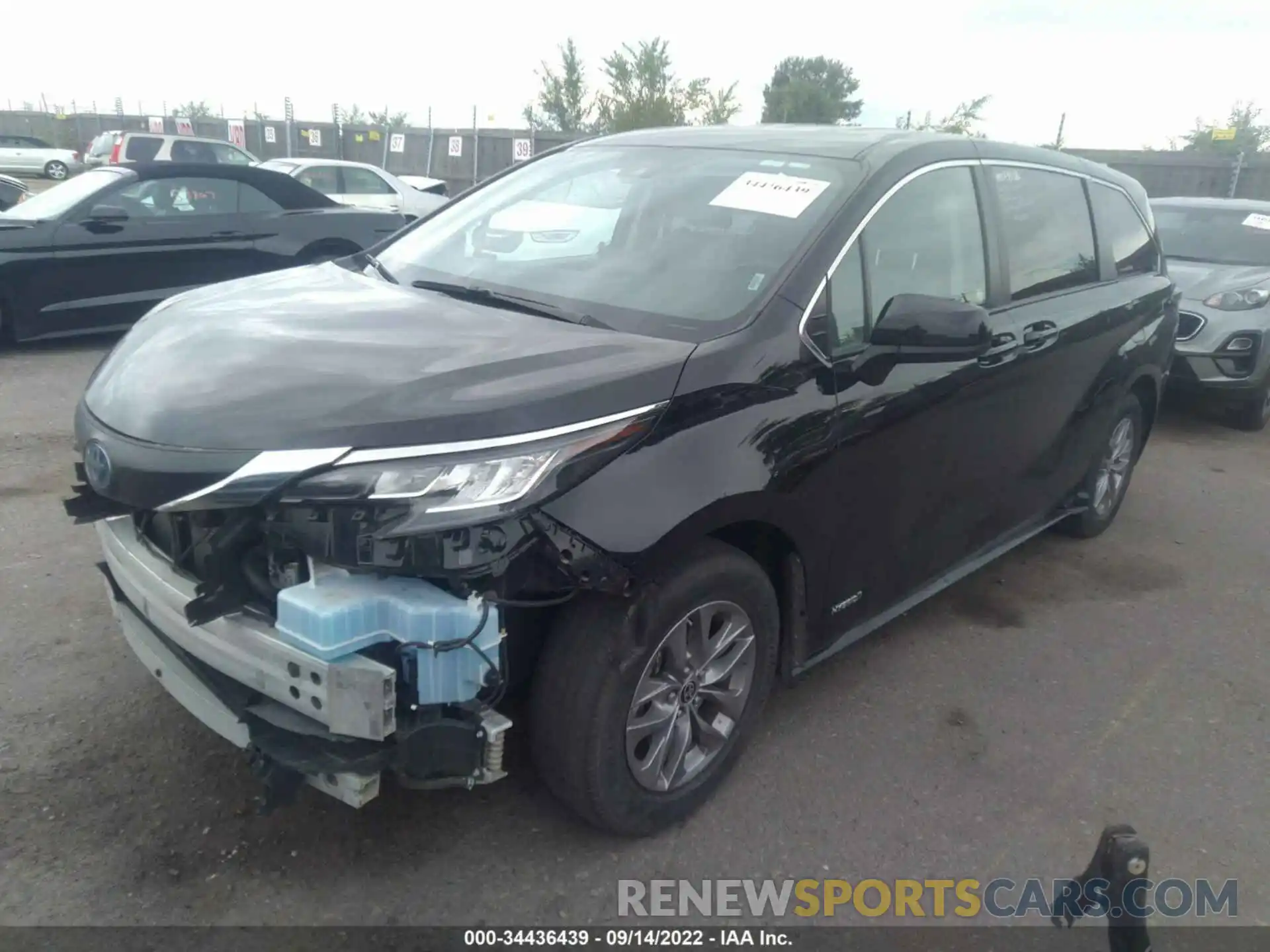 2 Photograph of a damaged car 5TDKRKEC4MS048469 TOYOTA SIENNA 2021