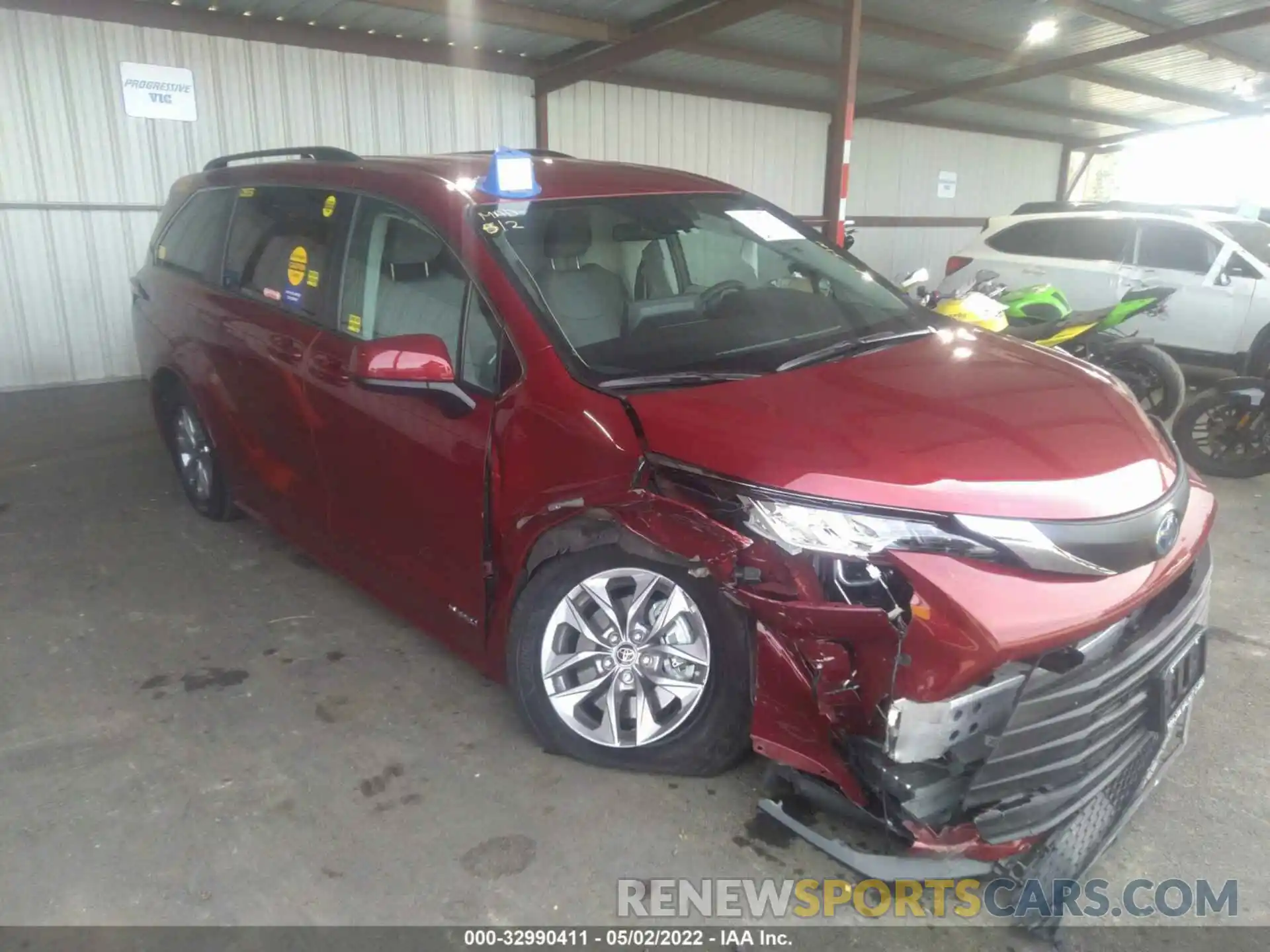 1 Фотография поврежденного автомобиля 5TDKRKEC4MS055339 TOYOTA SIENNA 2021