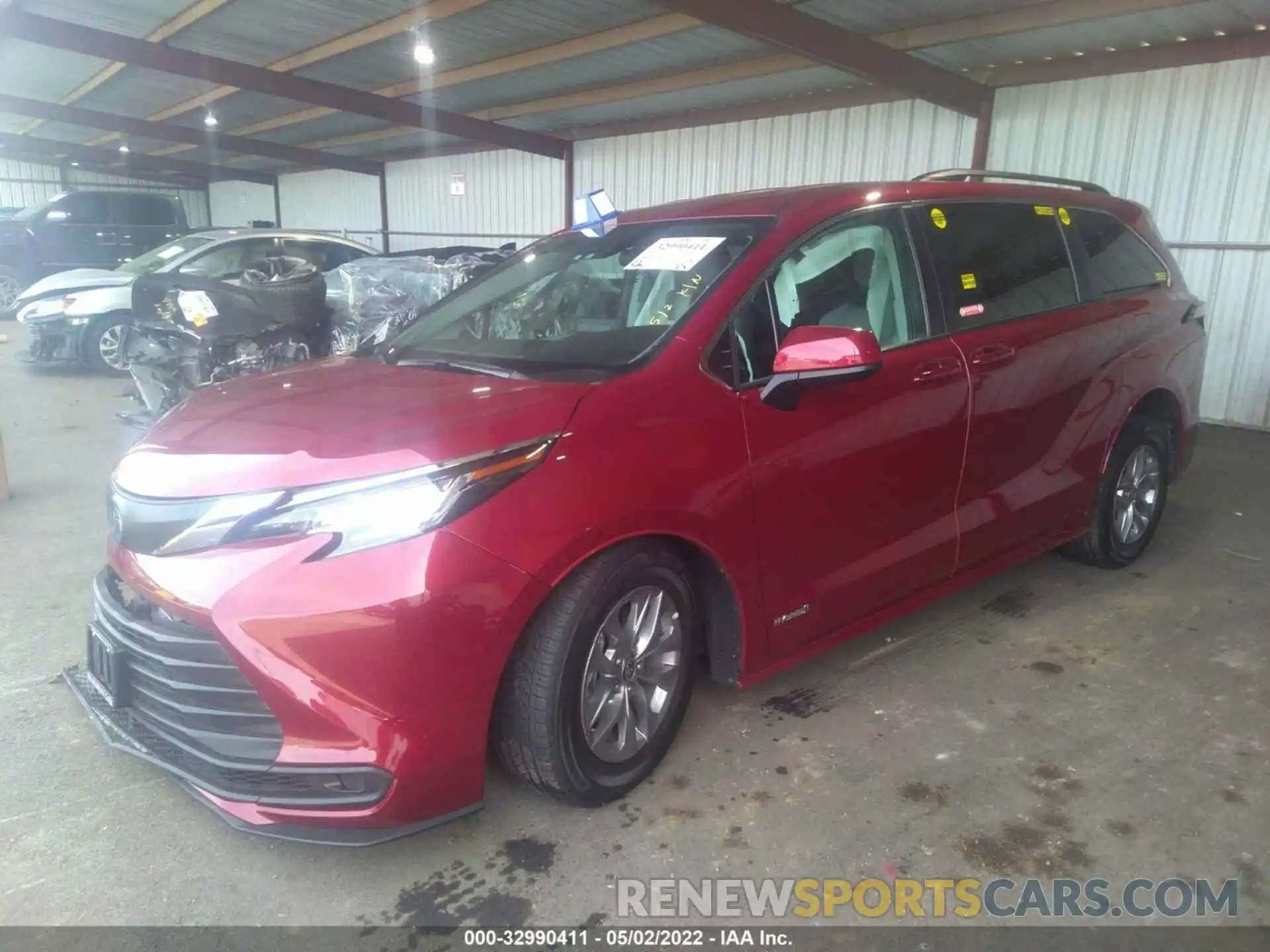 2 Фотография поврежденного автомобиля 5TDKRKEC4MS055339 TOYOTA SIENNA 2021