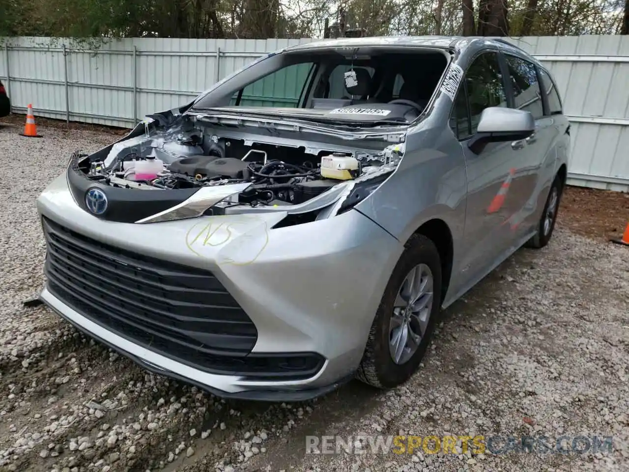 2 Фотография поврежденного автомобиля 5TDKRKEC4MS073114 TOYOTA SIENNA 2021