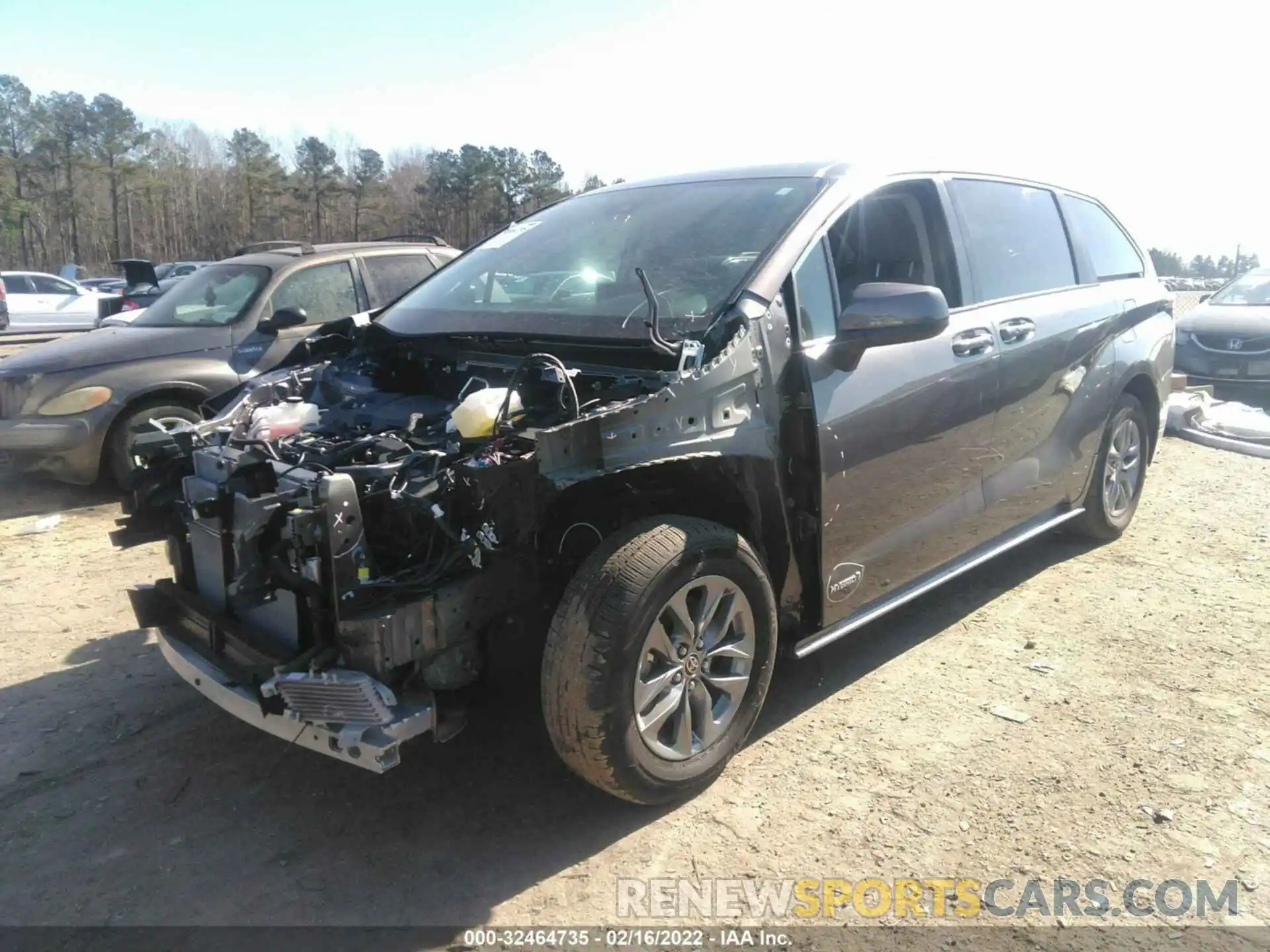 2 Фотография поврежденного автомобиля 5TDKRKEC5MS014606 TOYOTA SIENNA 2021