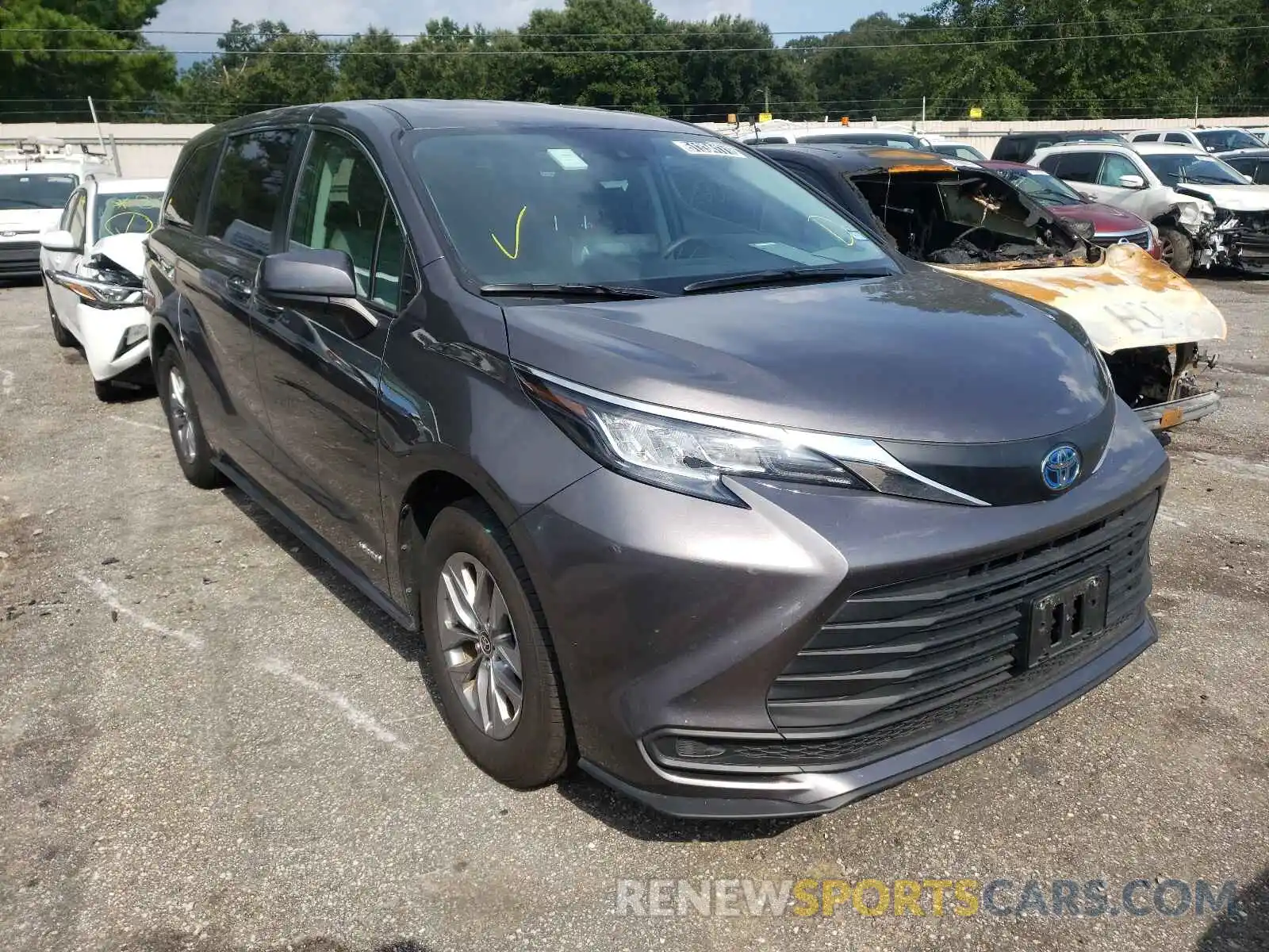 1 Фотография поврежденного автомобиля 5TDKRKEC5MS014850 TOYOTA SIENNA 2021