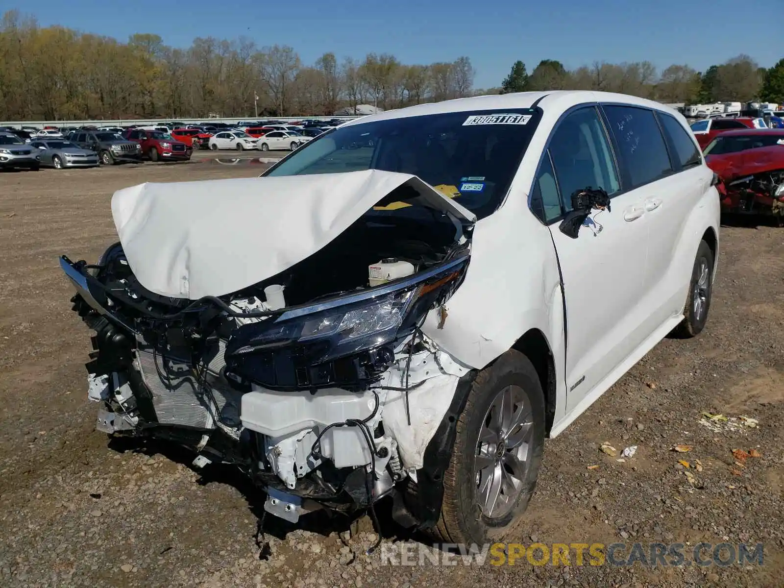 2 Photograph of a damaged car 5TDKRKEC5MS015951 TOYOTA SIENNA 2021