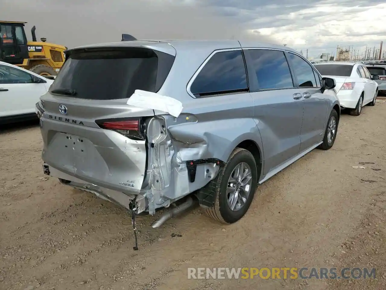 4 Photograph of a damaged car 5TDKRKEC5MS021670 TOYOTA SIENNA 2021