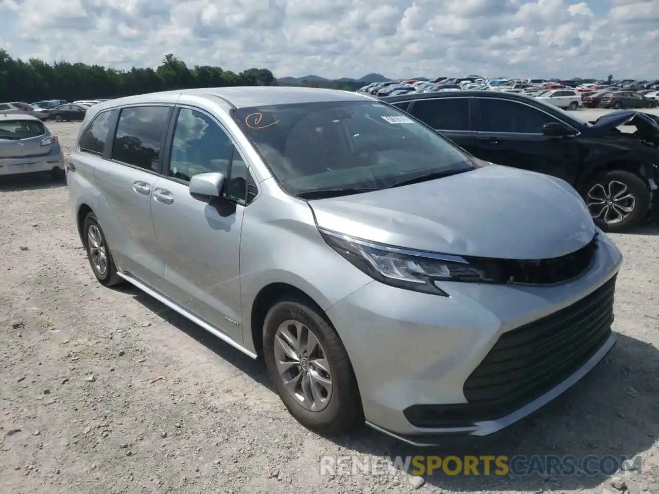 1 Фотография поврежденного автомобиля 5TDKRKEC5MS028702 TOYOTA SIENNA 2021