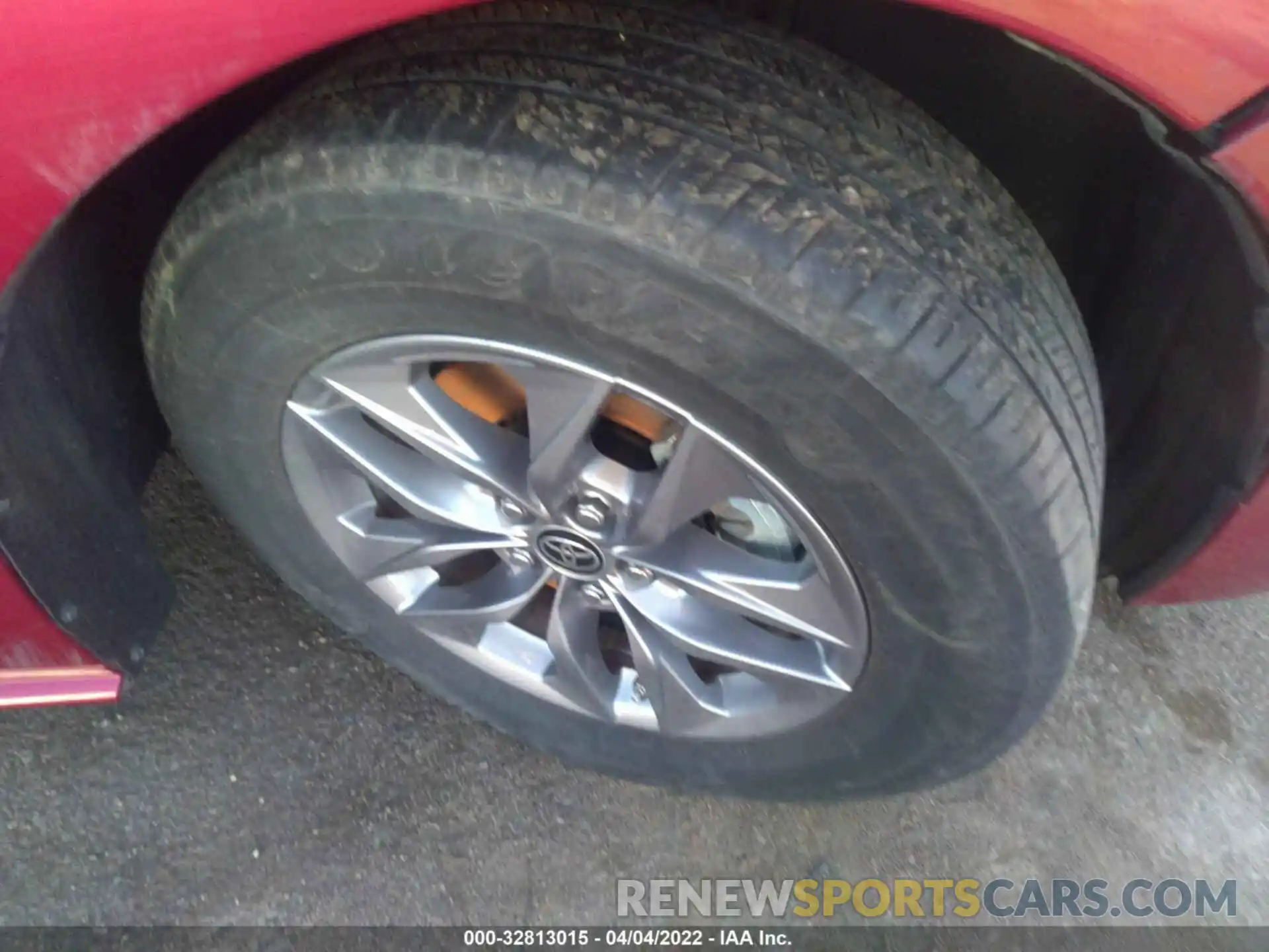 14 Photograph of a damaged car 5TDKRKEC5MS028747 TOYOTA SIENNA 2021