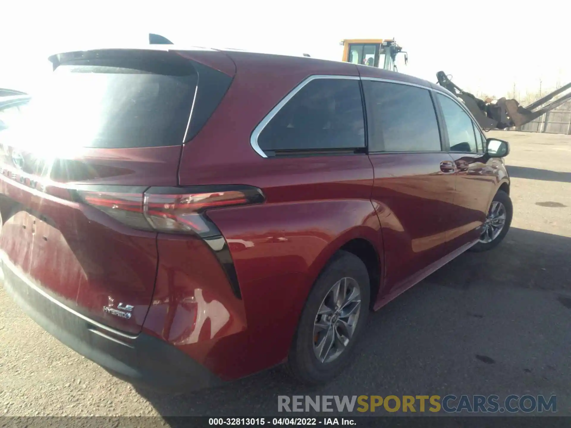 4 Фотография поврежденного автомобиля 5TDKRKEC5MS028747 TOYOTA SIENNA 2021