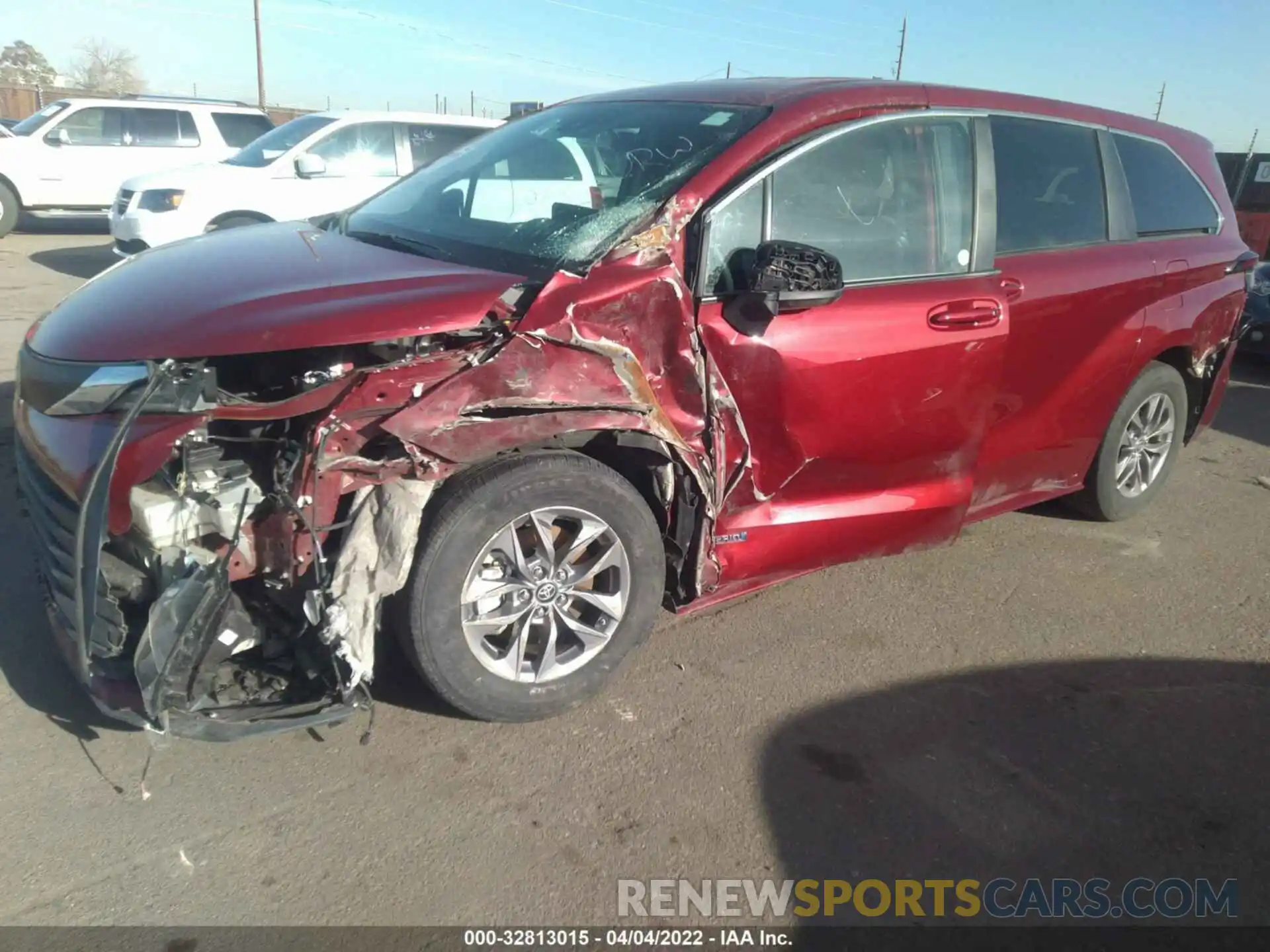 6 Photograph of a damaged car 5TDKRKEC5MS028747 TOYOTA SIENNA 2021