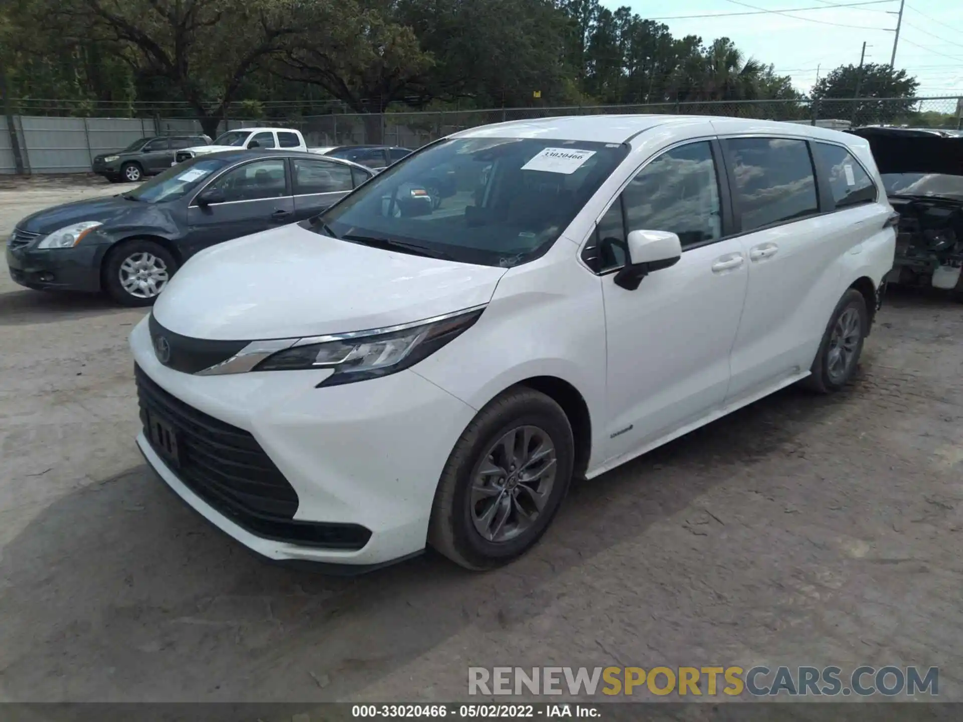 2 Photograph of a damaged car 5TDKRKEC5MS030174 TOYOTA SIENNA 2021